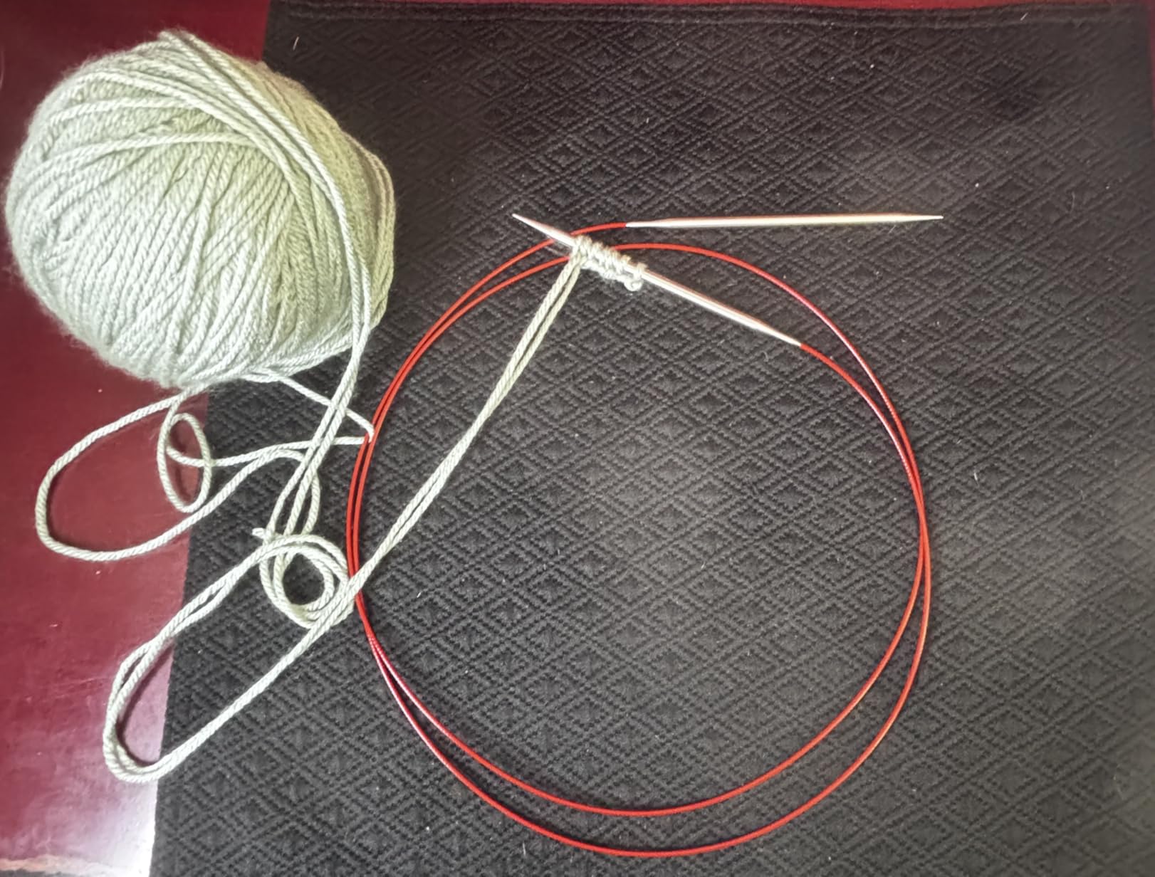 ChiaoGoo Red Lace Circular 60-inch (150cm) Stainless Steel Knitting Needle; Size US 8 (5mm) 7060-8 customer photo 1