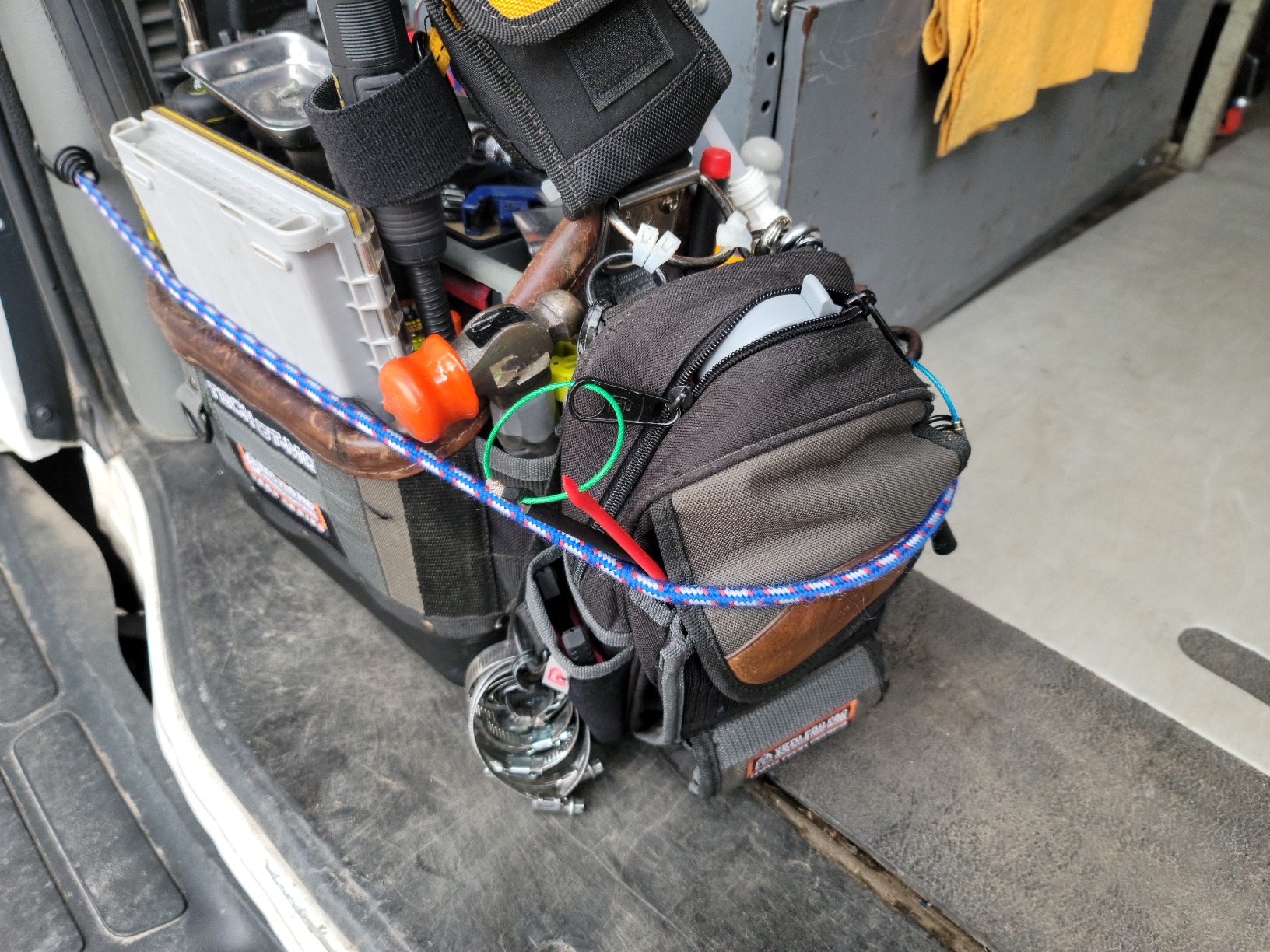 Fieldpiece SC640 Swivel Clamp Meter with Dual Display, Inrush Current, LED Jaw Flashlight and Backlit Display - HVAC Tools customer photo 2