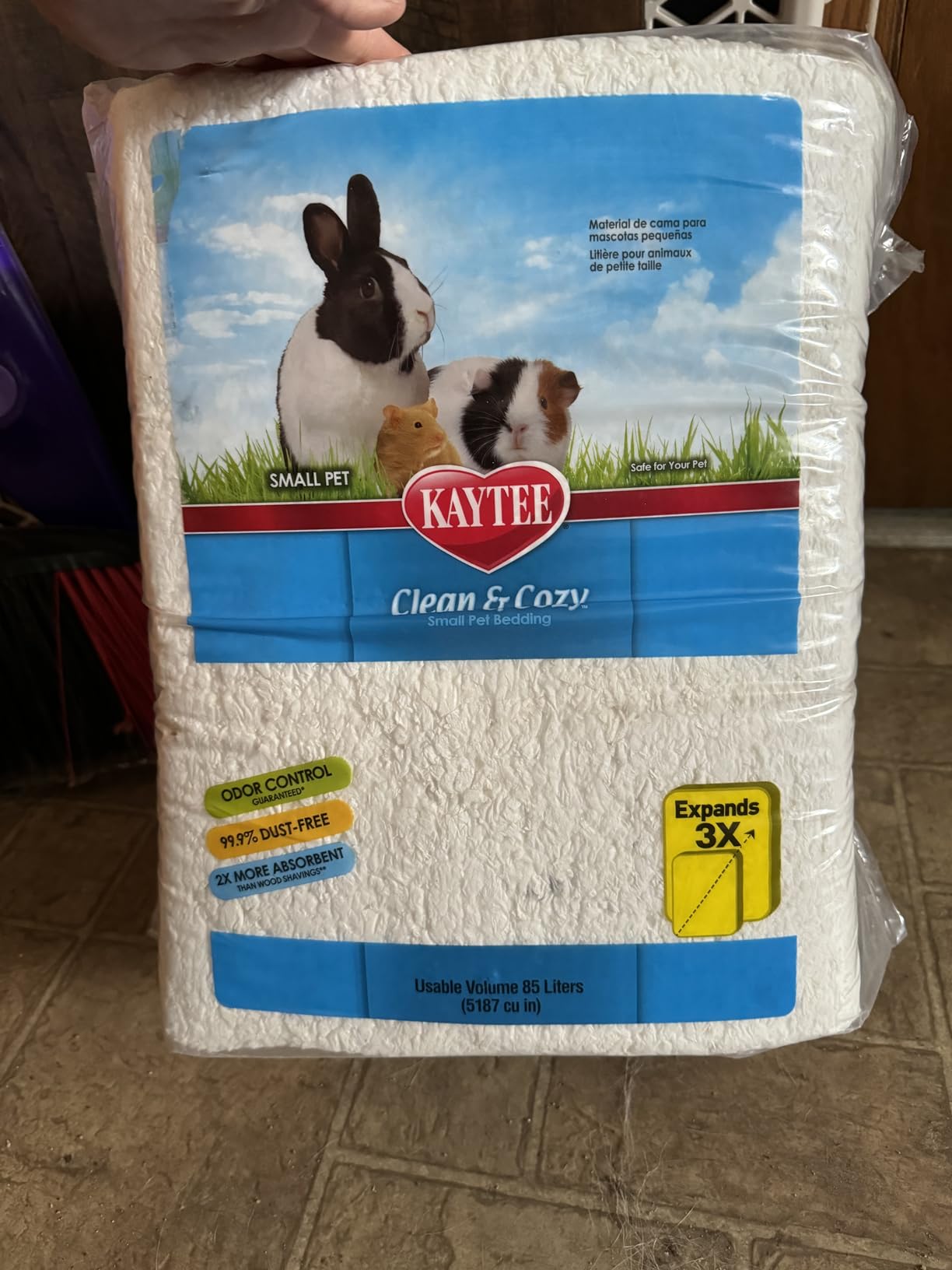 Kaytee Clean & Cozy White Paper Bedding, Made for Small Animals, 85 Liters customer photo 1