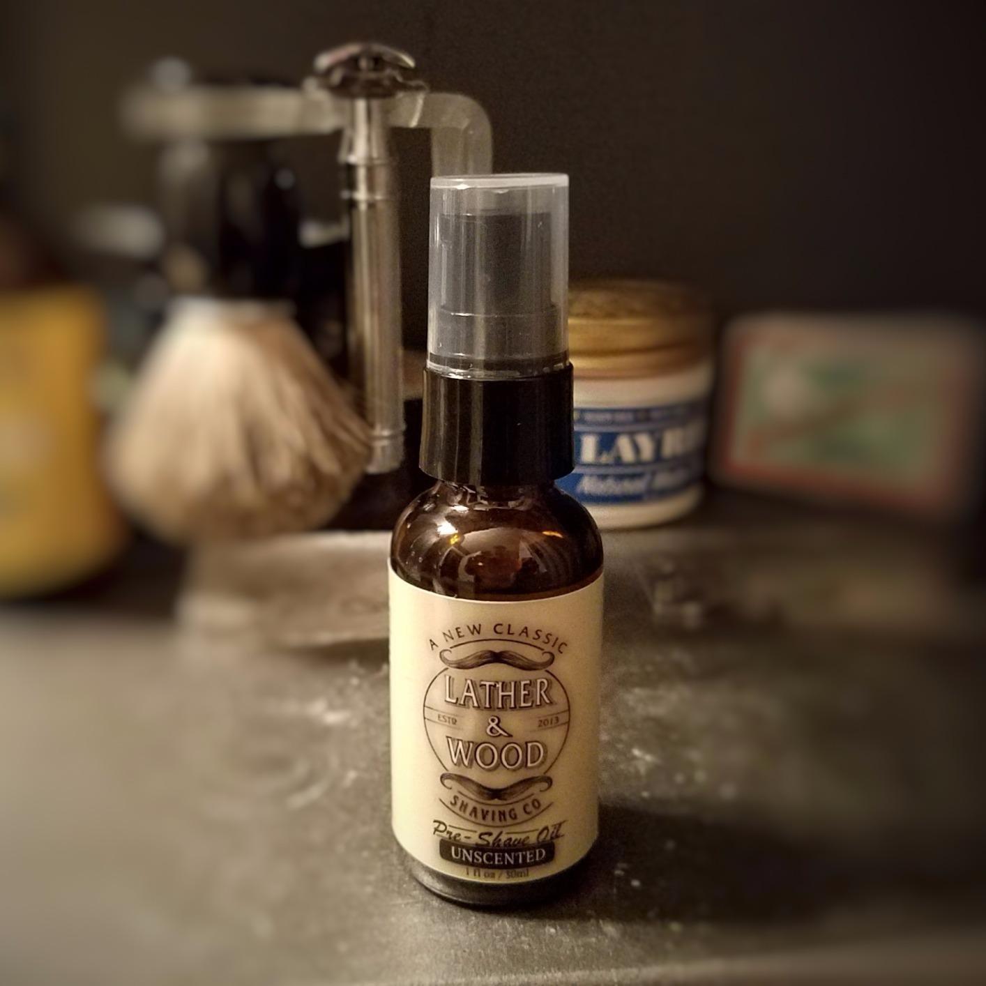 Best Pre-Shave Oil, Sandalwood, Premium Shaving Oil for Effortless Smooth Irritation-free Shave, 1 Oz customer photo 2