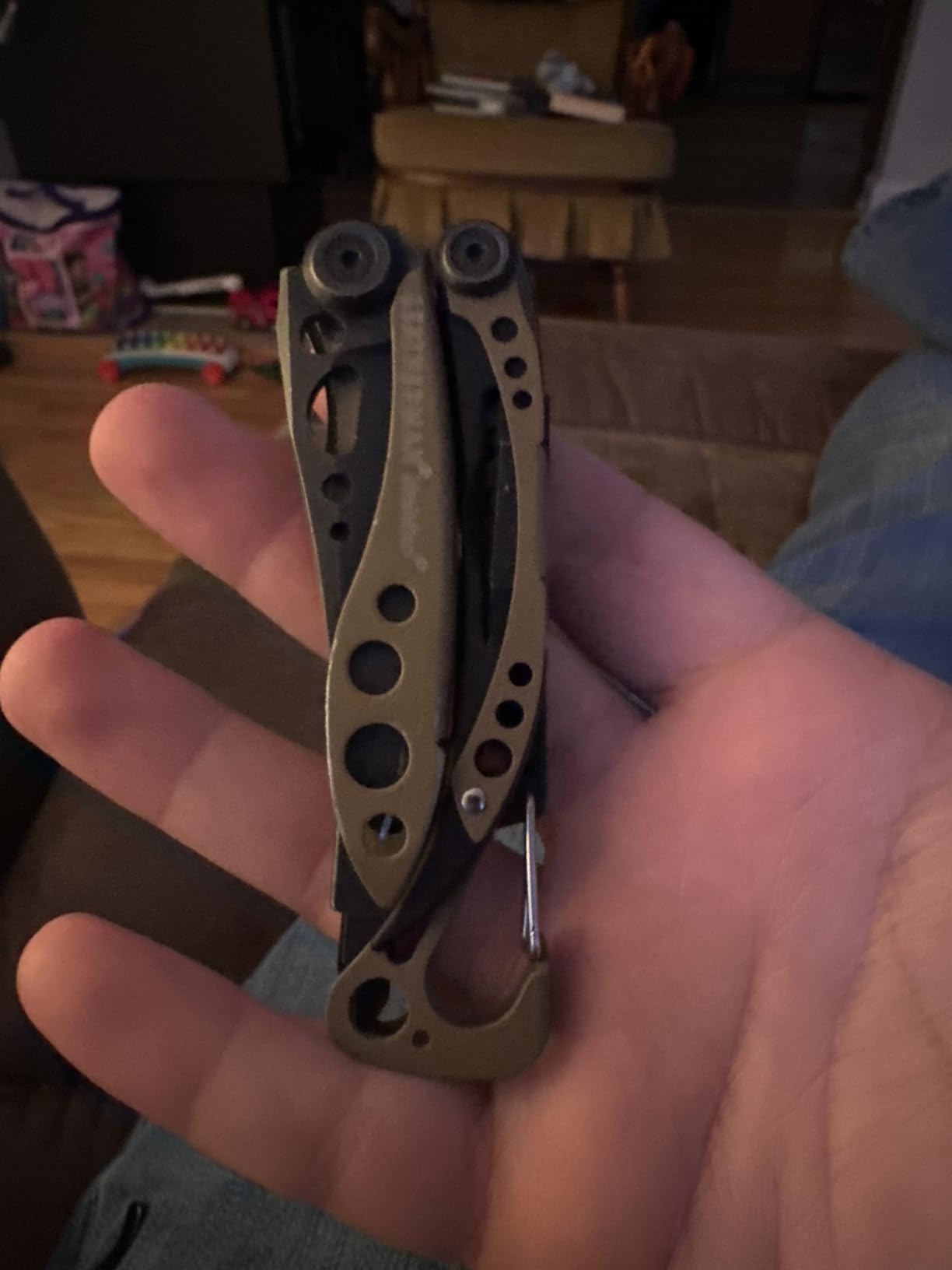 LEATHERMAN Skeletool 7-in-1 Lightweight Multi-tool, Stainless Steel customer photo 1