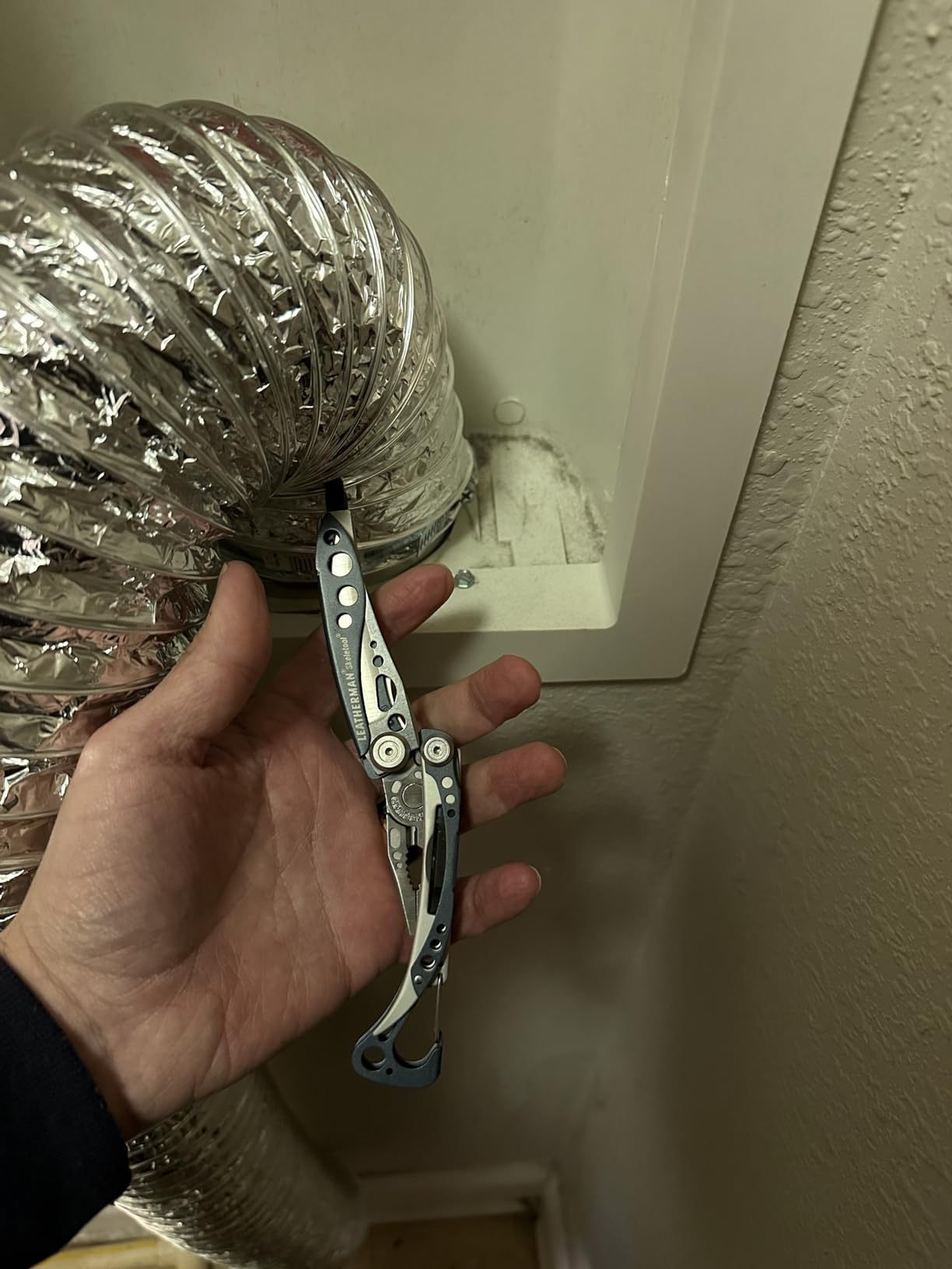 LEATHERMAN Skeletool 7-in-1 Lightweight Multi-tool, Stainless Steel customer photo 2