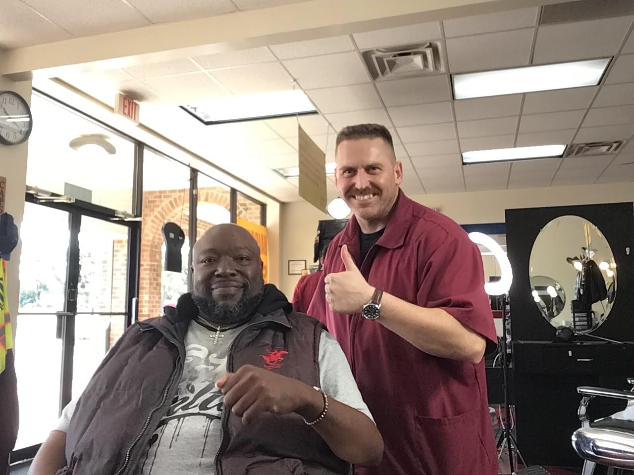 8 fl. Oz, Pre Shave Oil for Men, Excellent Shaving oil for Men with Sensitive Skin, Prepares for a burns free Shave (Lemongrass & Eucalyptus) customer photo 2