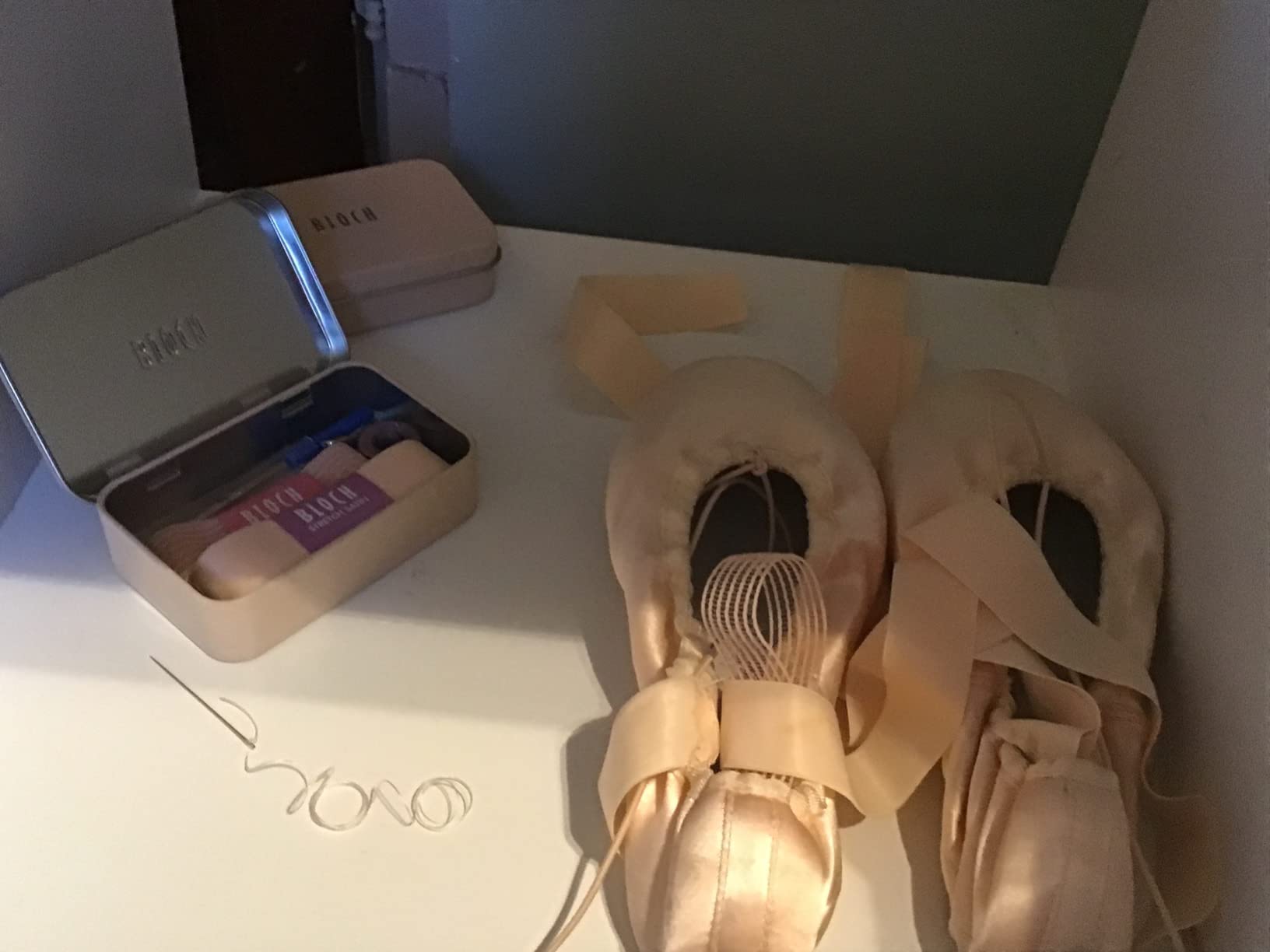 Dance Ballet / Pointe Shoe Professional Stitch and Sewing Kit customer photo 1