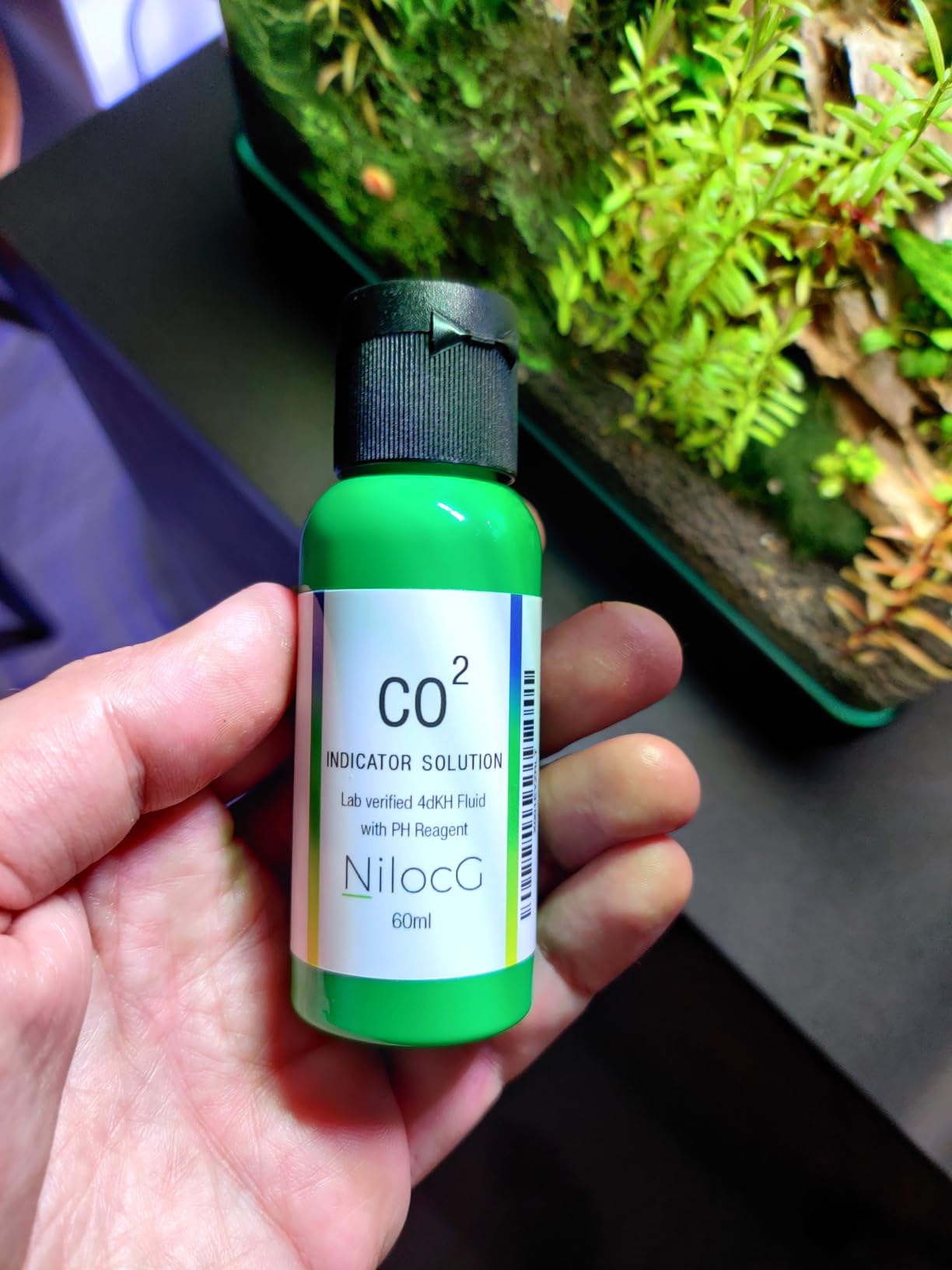 Glass CO2 Drop Checker - CO2 Monitor Kit for Aquarium Tank - Functional and Reliable - Transparent Drop Checker, 4dkh/pH Reagent Solution and Suction Cup customer photo 2