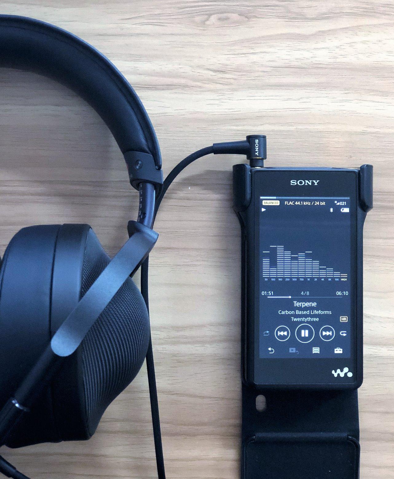 NW-WM1A 128GB Premium Walkman - Digital Music Player with Hi-Res Audio, Black customer photo 1