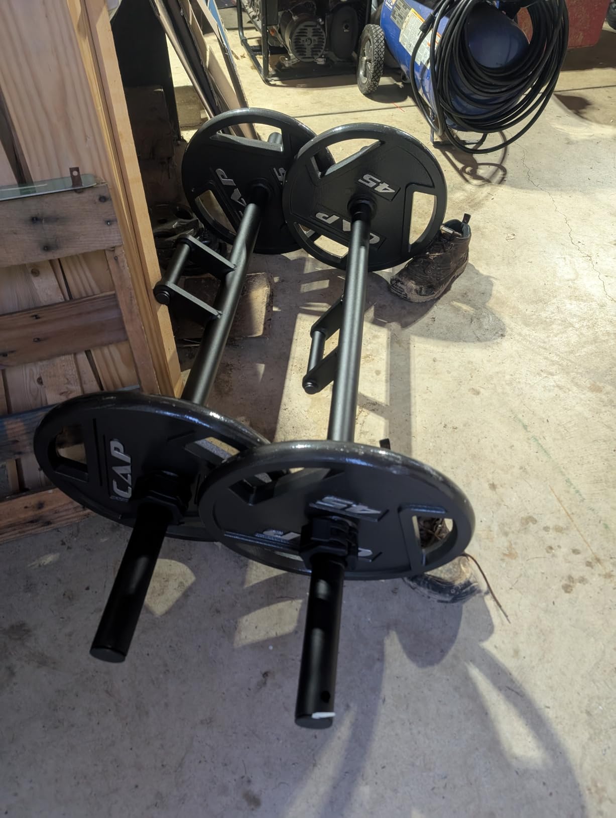 Titan Fitness 60in Farmers Walk Handles, Barbell Style Grip Farmers Carry, Rated 500 LB Each, Grip Strength Weight Training customer photo 1
