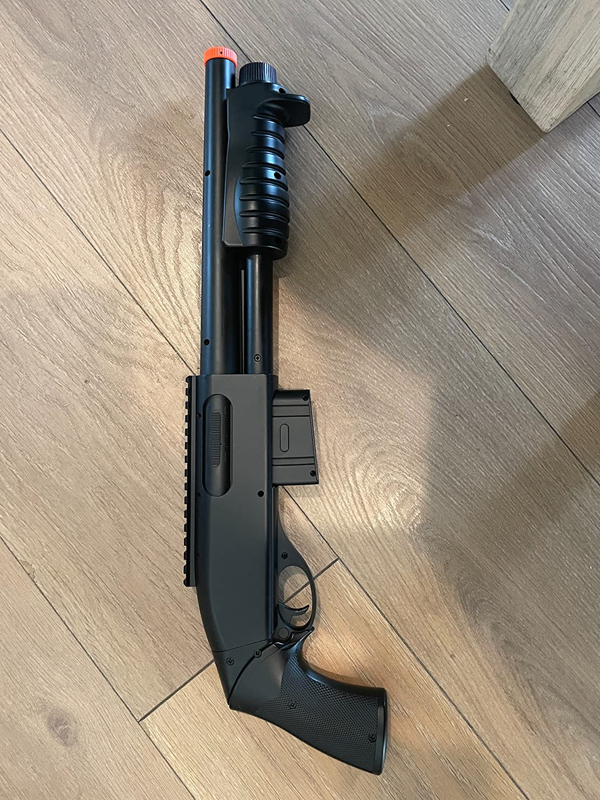 Double Eagle M401 Pump Action Spring Powered Airsoft Shotgun 350 FPS customer photo 2