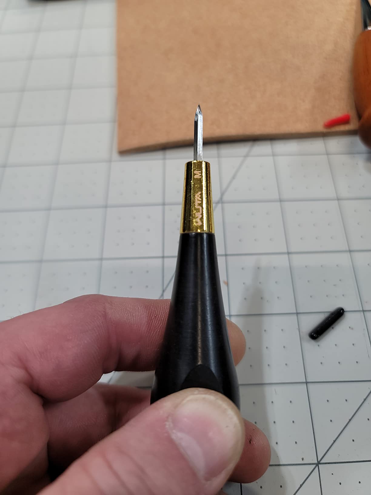WUTA Shape Leather Craft Diamond Stitching Awl with Ebony Blackwood Handle customer photo 2