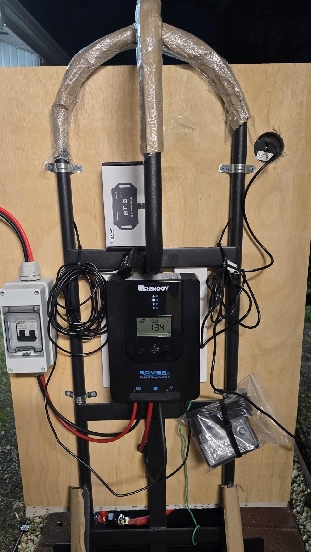 Renogy Solar Charge Controller (Bluetooth) - Rover 20A 12V/24V Auto DC Input MPPT customer photo 2