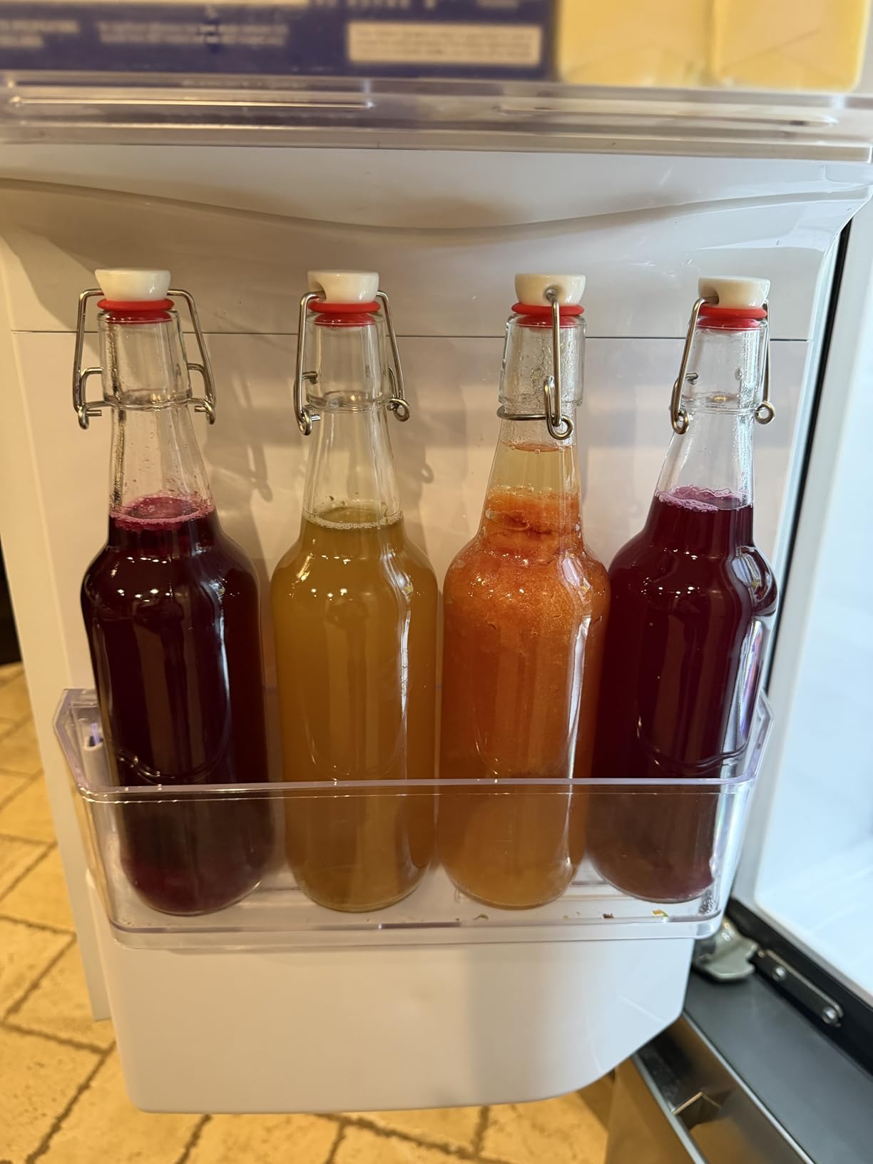 Kombucha Bottles, Swing Top Glass Brewing Bottles Bottles for Kombucha, Beer, Kiefer, Limoncillo, Vanilla - 16 oz. - Grolsch Style Bottle (6 Set) with Funnel customer photo 1