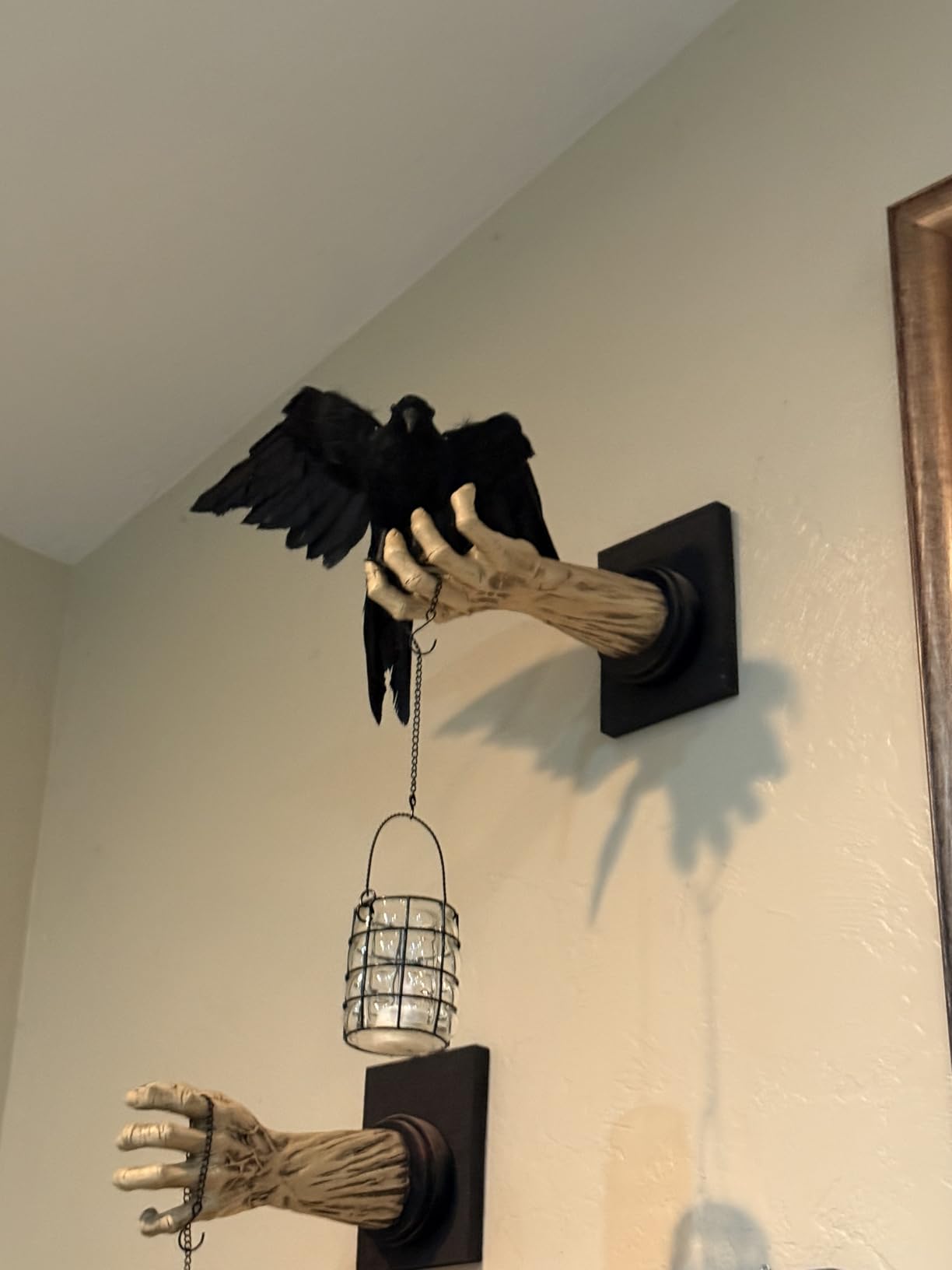 Etistta 2-Pack Realistic Crows Lifesize Extra Large Handmade Black Feathered Crow for Halloween Decorations Birds, L (13 inch+12 inch) customer photo 1