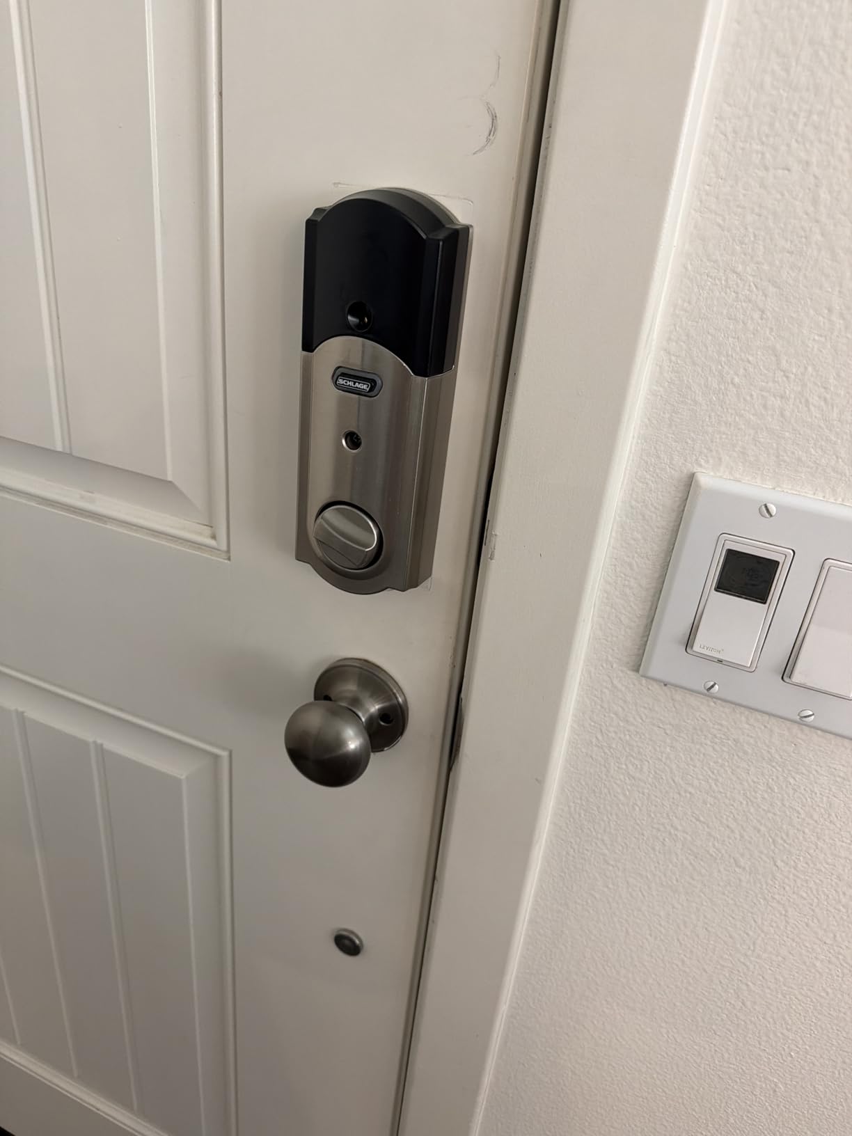 Schlage Connect Smart Deadbolt Lock with Touchscreen Keypad, Keyless Front Door Entry, Z-Wave Plus Compatible, Satin Nickel, BE469ZP CAM 619 customer photo 1