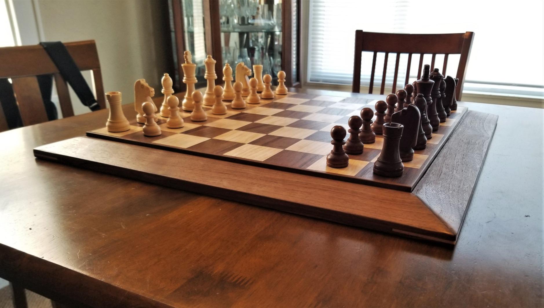 Husaria Staunton Tournament No. 6 Chessmen with 2 Extra Queens and Wooden Box, 3.9-inch Kings customer photo 2