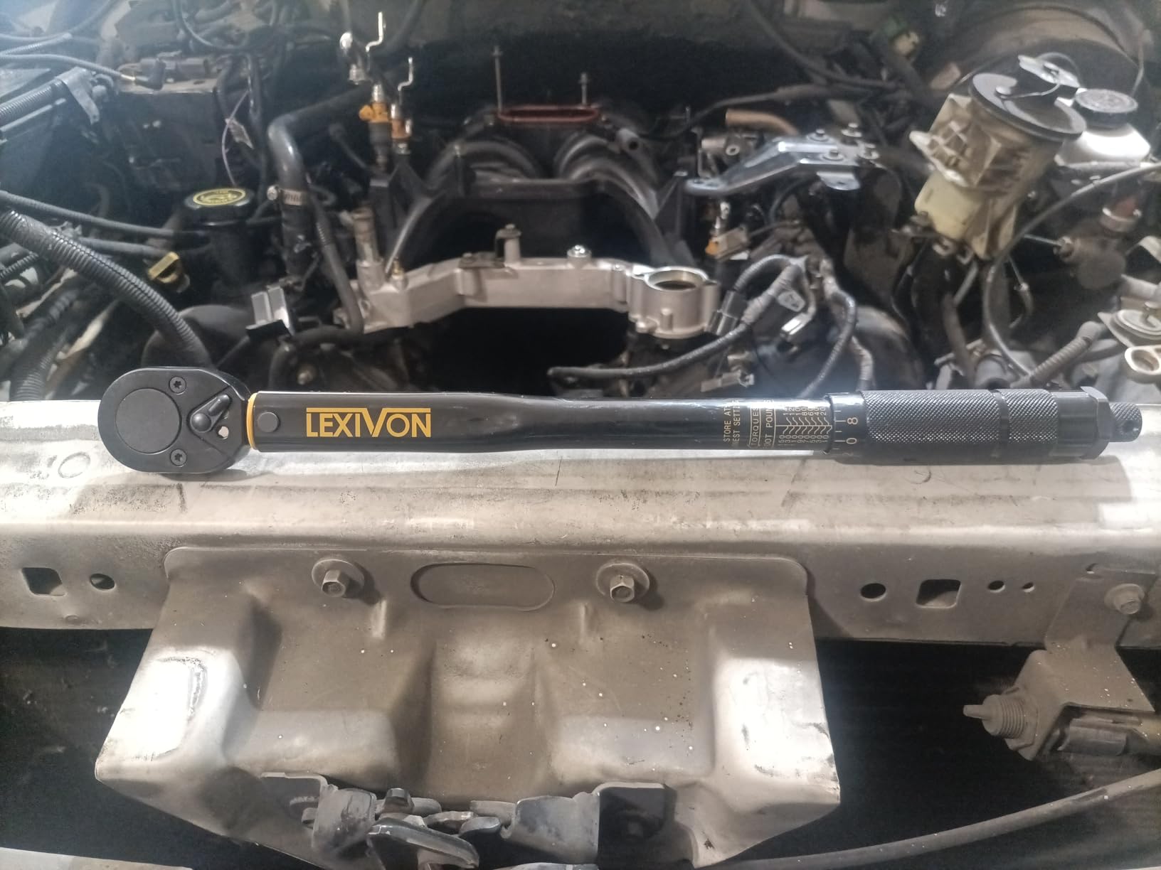 LEXIVON 1/2-Inch Drive Click Torque Wrench 25-250 Ft-Lb/33.9-338.9 Nm (LX-184) customer photo 2