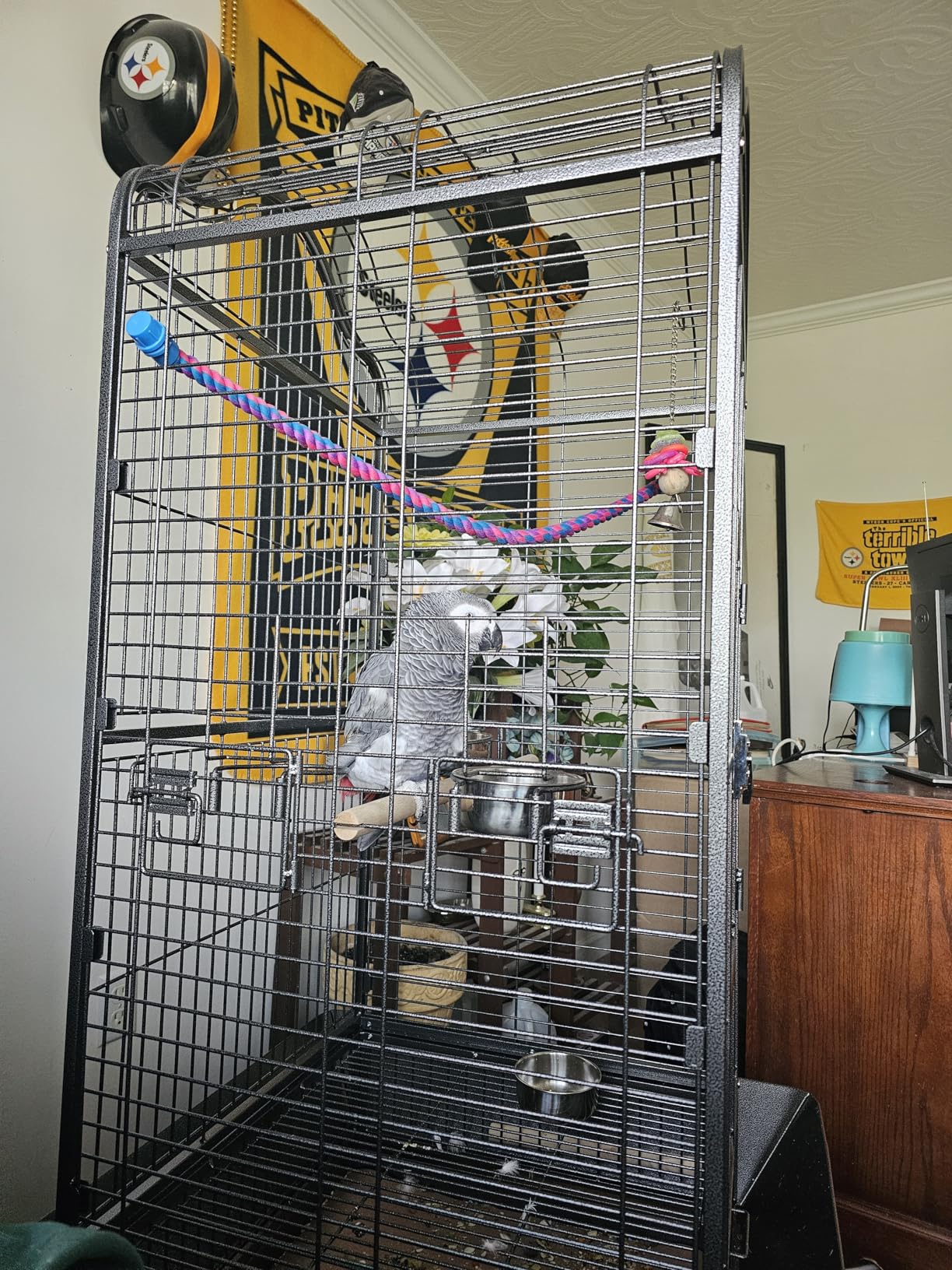 Yaheetech Extra Large Bird Cage 63'' Open Play Top Bird Cage for African Grey Parrots/Amazon Parrot/Caiques/Macaw with 360° Wheels customer photo 1