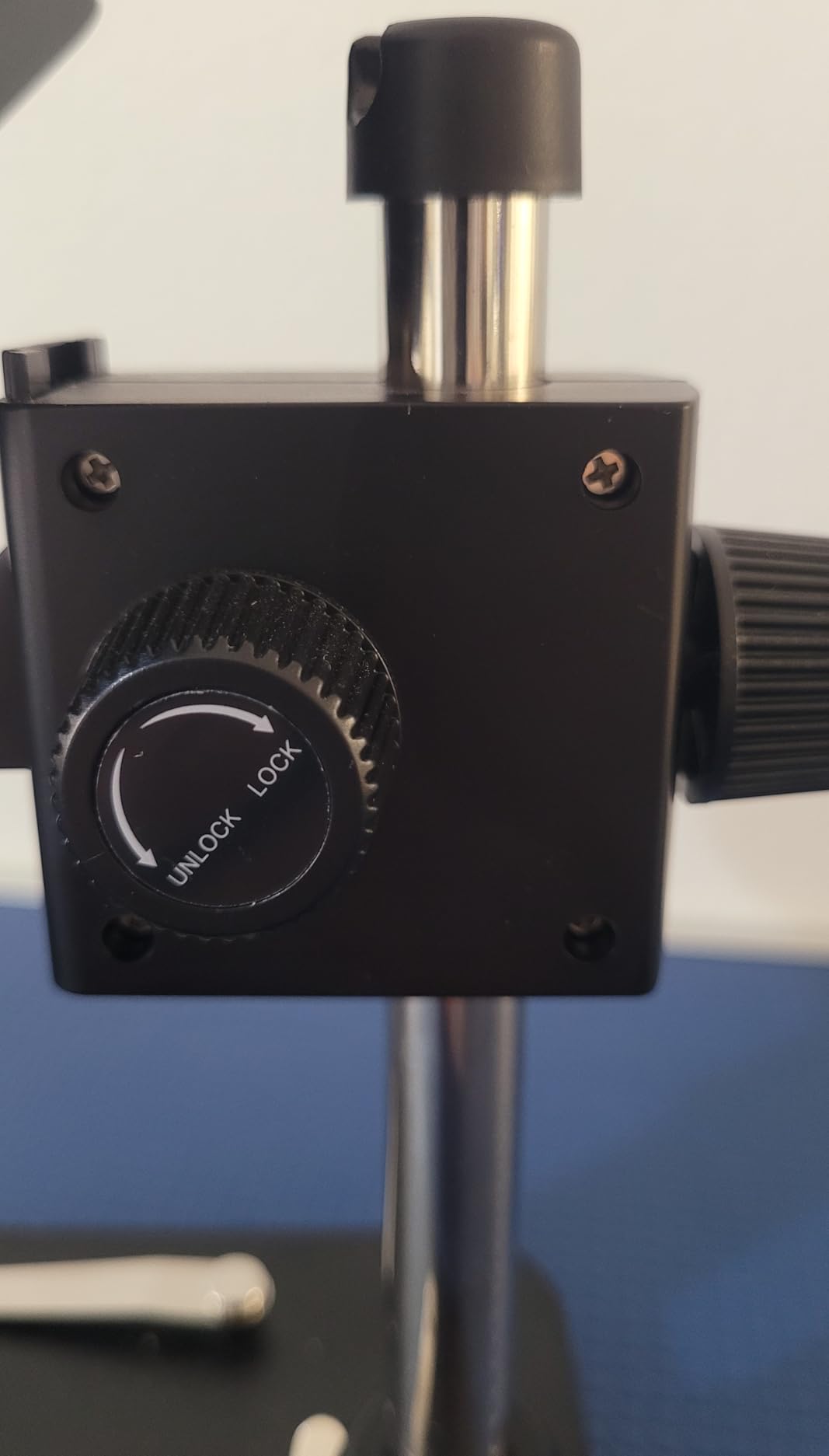 Elikliv EDM4 Digital Coin Microscope - 4.3-inch LCD 1000x customer photo 1