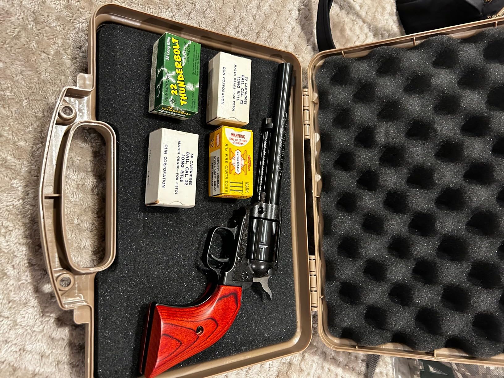 Cedar Mill Fine Firearms TSA Approved Hard Gun Case - Airline Approved Lockable Pistol Carrying Case with Dual Latch & Customizable Foam - Fits 9mm Handgun, Revolver & Firearm for Travel & Range Use customer photo 1