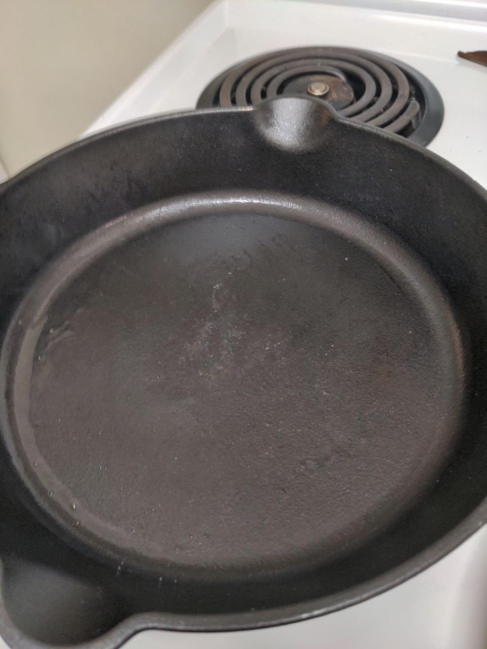 Victoria Cast Iron Round Skillet with Double Loop Handles, Made in Colombia, 10 Inches customer photo 2