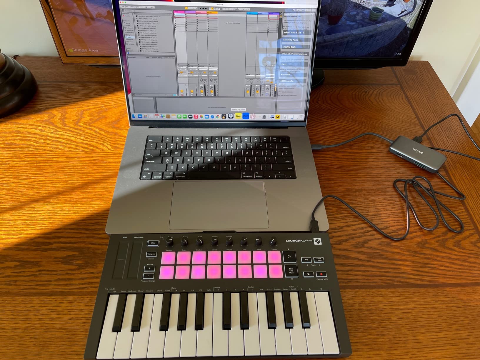 Novation Launchkey Mini [MK3] - Portable 25-Key, USB, MIDI Keyboard Controller with DAW Integration, Chord Mode, and Arpeggiator - for Music Production customer photo 1