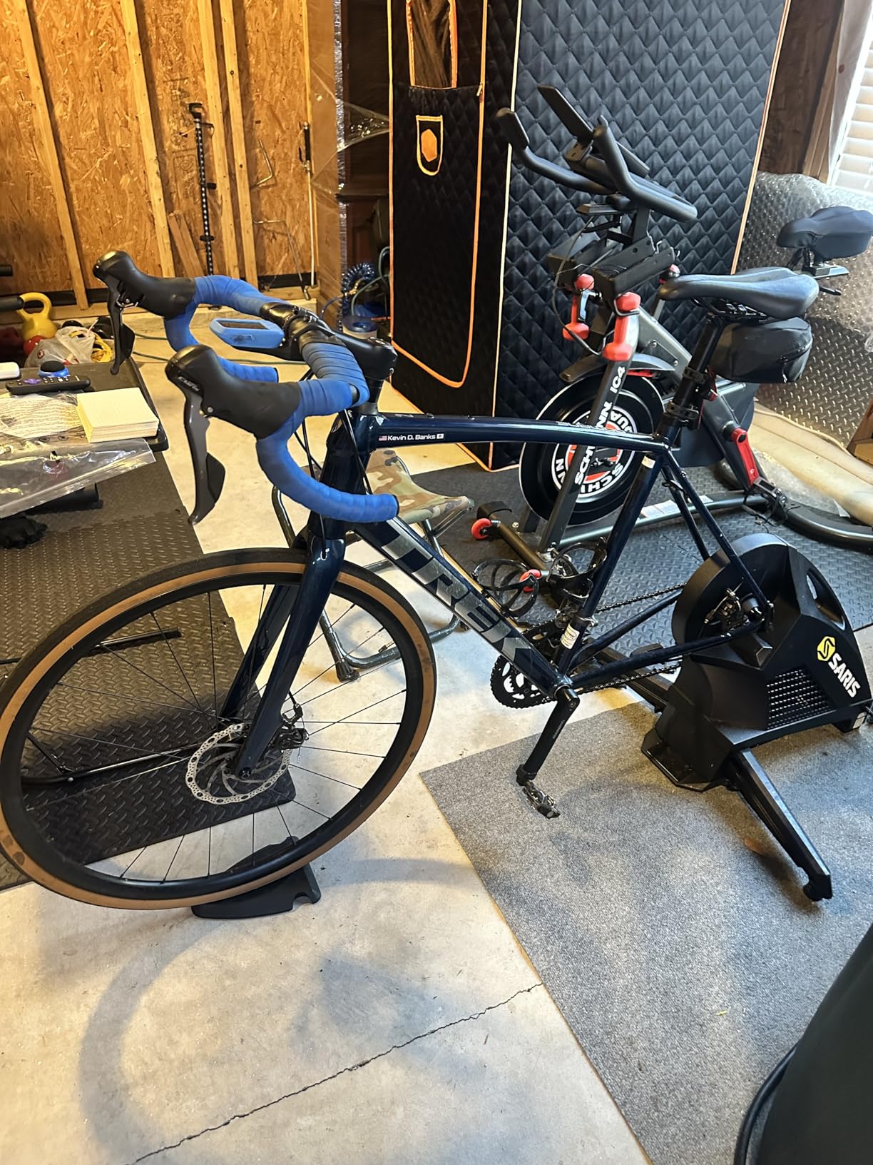 Saris H3 Series Smart Indoor Bike Trainer, Quietest Ever at 59 dB, Compatible with 12-Speed Drivetrains, Includes Virtual Training App Subscription customer photo 2