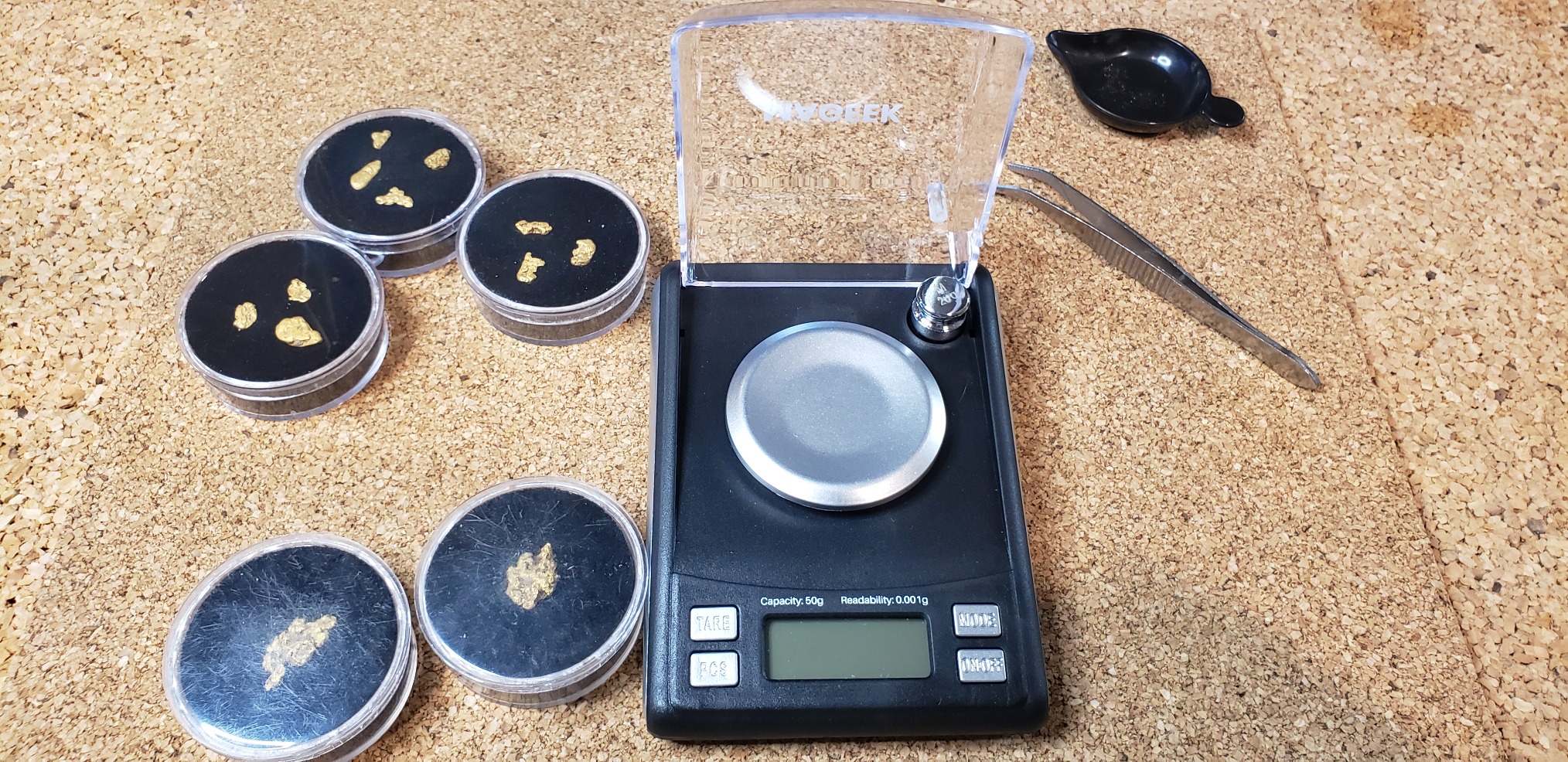 WEIGHTMAN Milligram Scale 50g / 0.001g, Reloading Scale with 2X 20g Calibration Weight, High Precision Jewelry Scale with Large LCD Display, MG Scale for Gold Medicine Powder, Battery Included customer photo 2