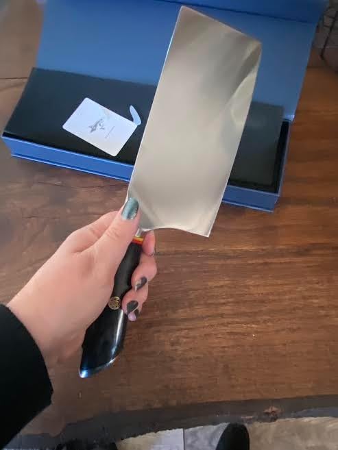 MAD SHARK Meat Cleaver, Professional 7.5 Inch Bone Chopping Butcher Knife with Heavy Duty Blade, German Military Grade Composite Steel, Chinese Chef's Bone Cutting Knife for Home Kitchen & Restaurant customer photo 2