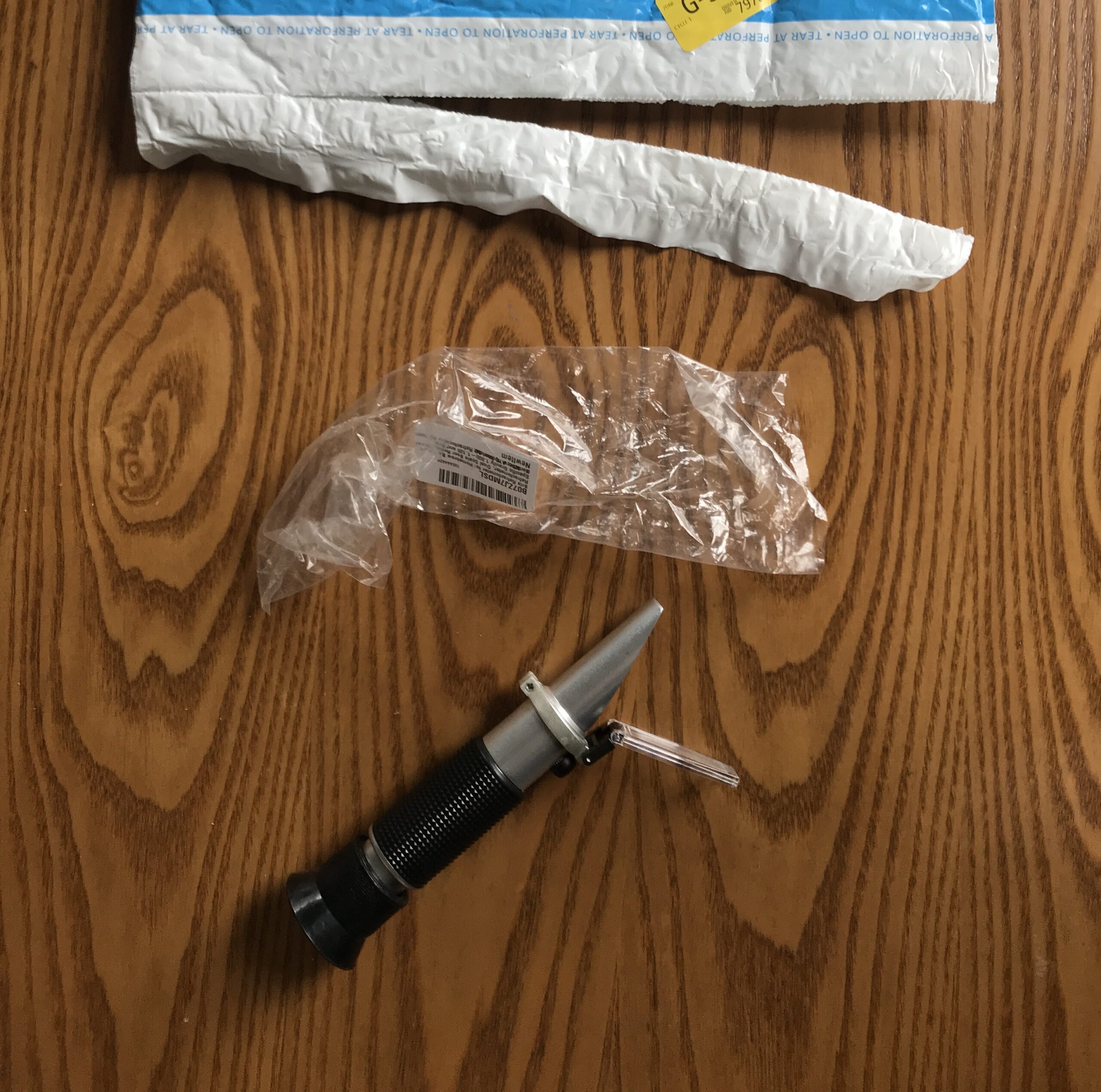 Beer Wort Refractometer for Homebrewing Beer, Dual Scale Specific Gravity 1.000-1.130 and Brix 0~32%, Beerbrewing Refractometer Hydrometer with (ATC) Auto Temperature Compensation customer photo 1