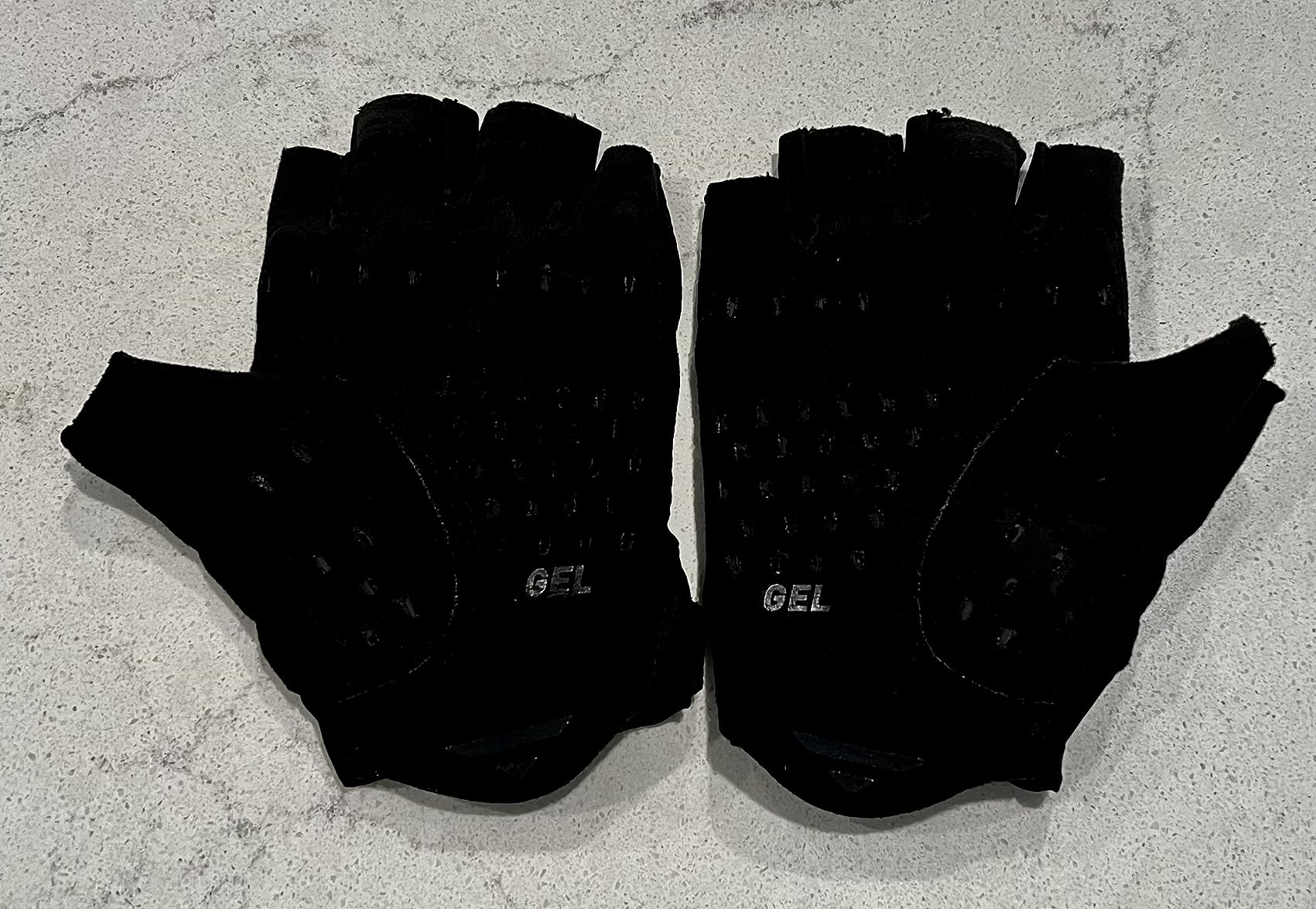 Elite Gel Bike Gloves for Men Cycling, Gloves with Gel Padding for Comfort and Grip, Black customer photo 1