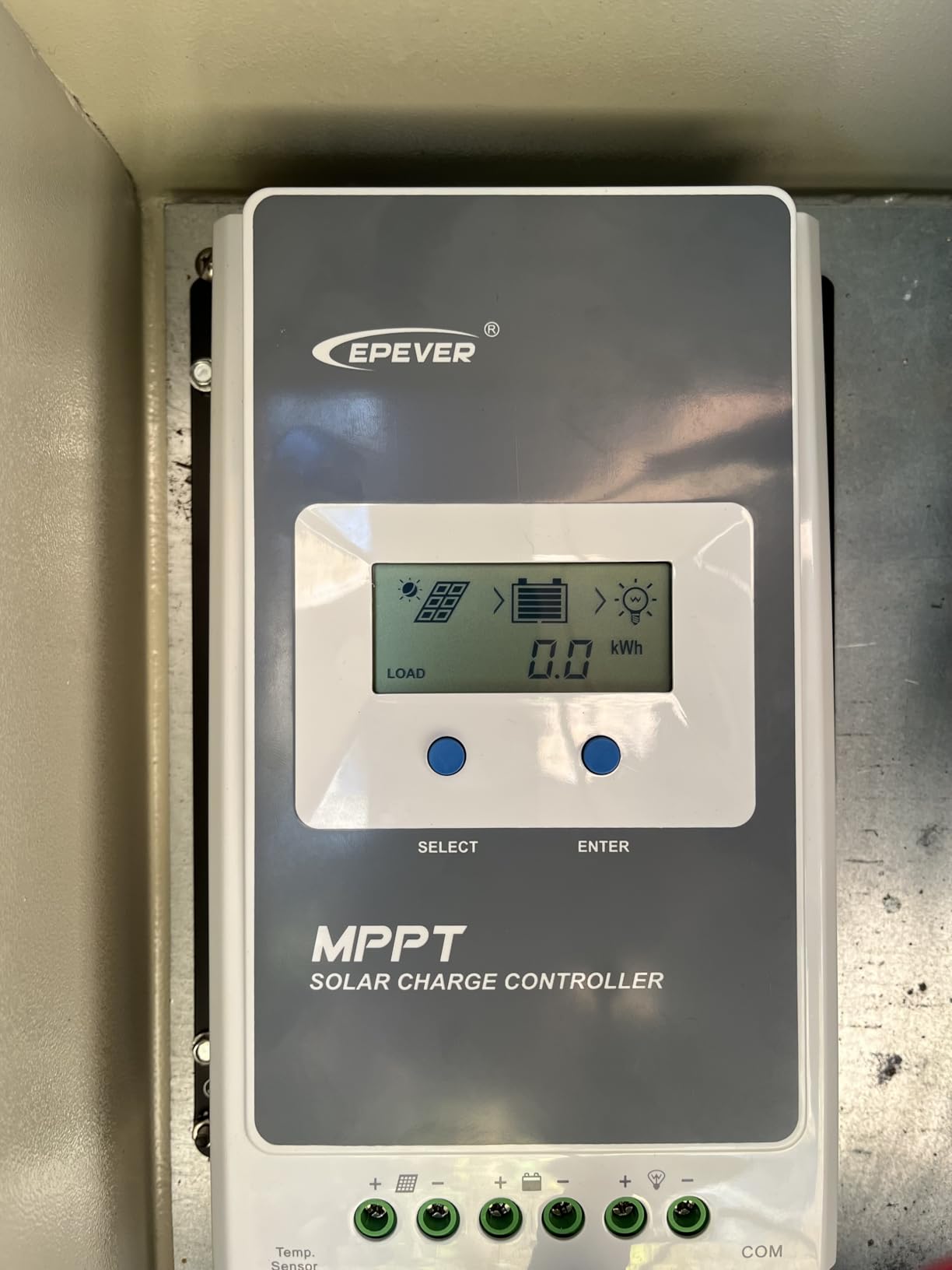 EPEVER MPPT 30A Solar Charge Controller 12V 24V Auto, 30A Solar Controller Max 100V Input Negative Grounded Solar Reulator fit for Lead-Acid and Lithium Batteries and Support Batteryless Run customer photo 2
