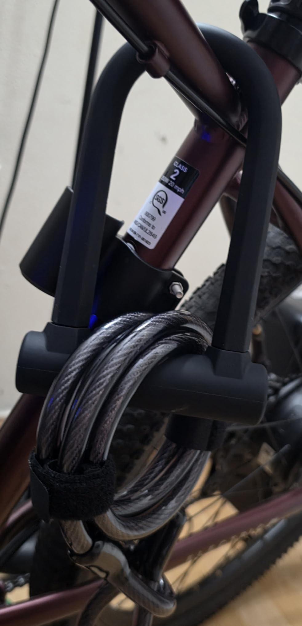 Sportneer Bike Lock: Heavy Duty Anti Theft Bike U Lock with 5ft Security Steel Cable - 17mm Shackle Bicycle U-Locks with 2 Keys & Mounting Bracket for Road Mountain Bike, Size 7.76''x5.02'', 1.64lb customer photo 1