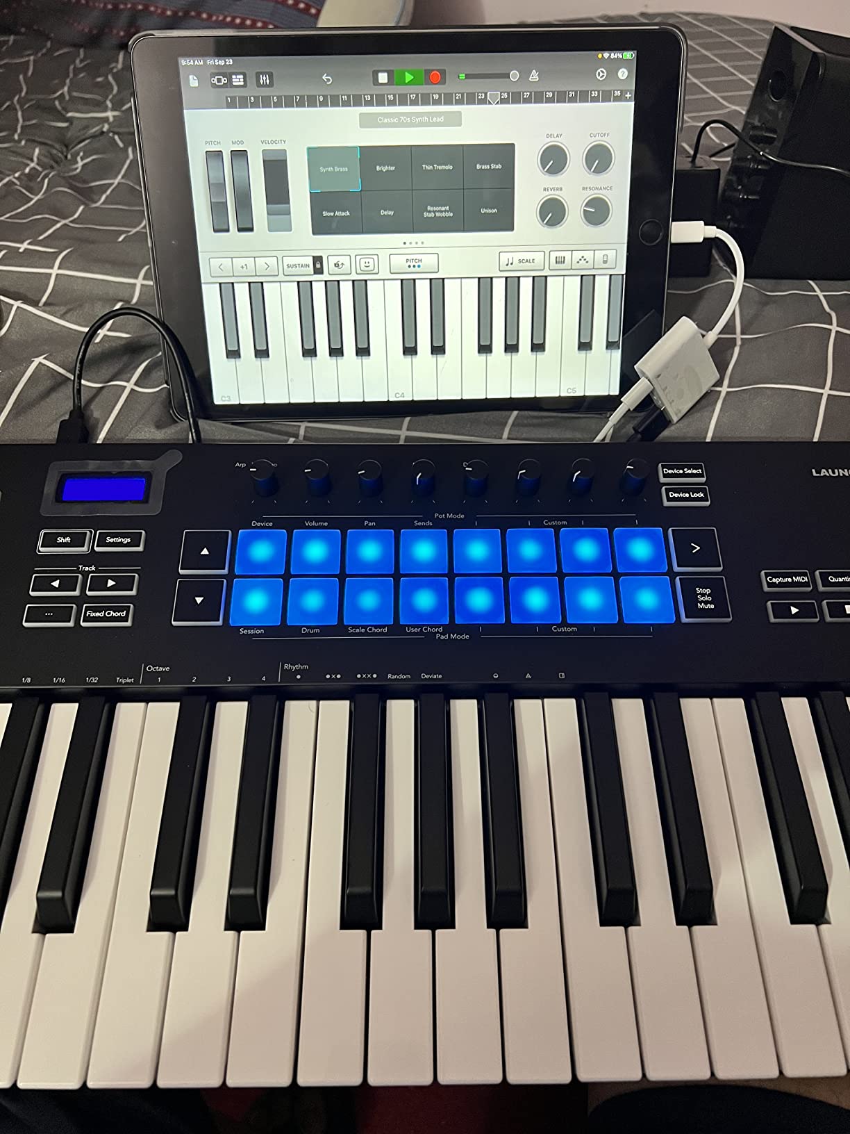 Novation Launchkey 37 [MK3] MIDI Keyboard Controller - Seamless Ableton Live Integration. Chord Mode, Scale Mode, and Arpeggiator - All the software you need for Music Production customer photo 2