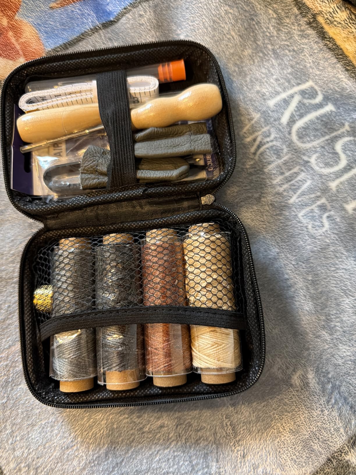 MORFEN Leather Sewing Kit with Sewing Awl, Needles, Waxed Thread customer photo 1
