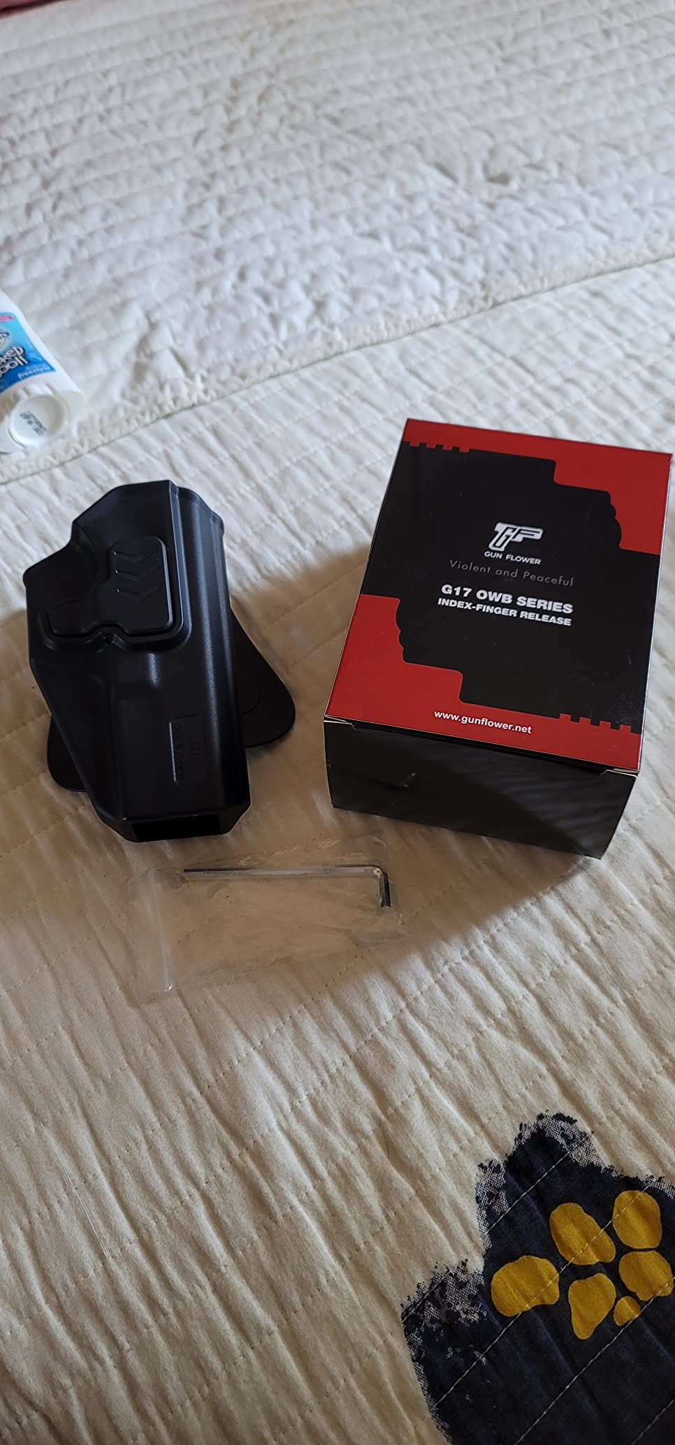 Compatible with Glock 17 Holster, Polymer OWB Holster Fits G17/19/31/32(Gen1-5), G22/23(Gen 1-4), G19x/G44/45, Open Carry Holster for Outside Waistband, Level II Retention/360 Adjustable customer photo 2