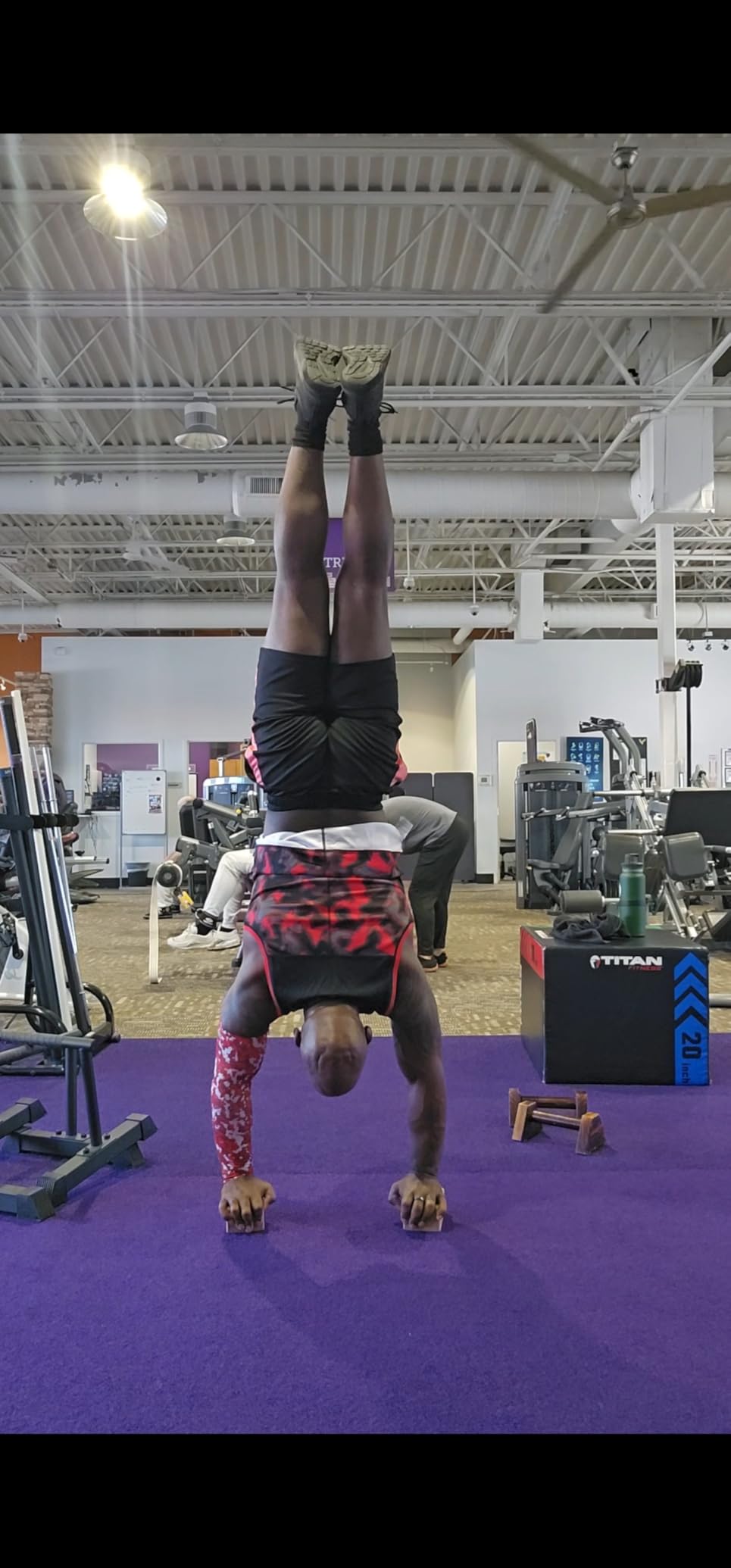 WOODPOWER BalanceBlocks - Handstand Blocks & Yoga Block in One - Bodyweight Training, Gymnastics, Acrobatics, Yoga, Lightweight, Good for Travel, Premium European Quality (Pack of 2) customer photo 1