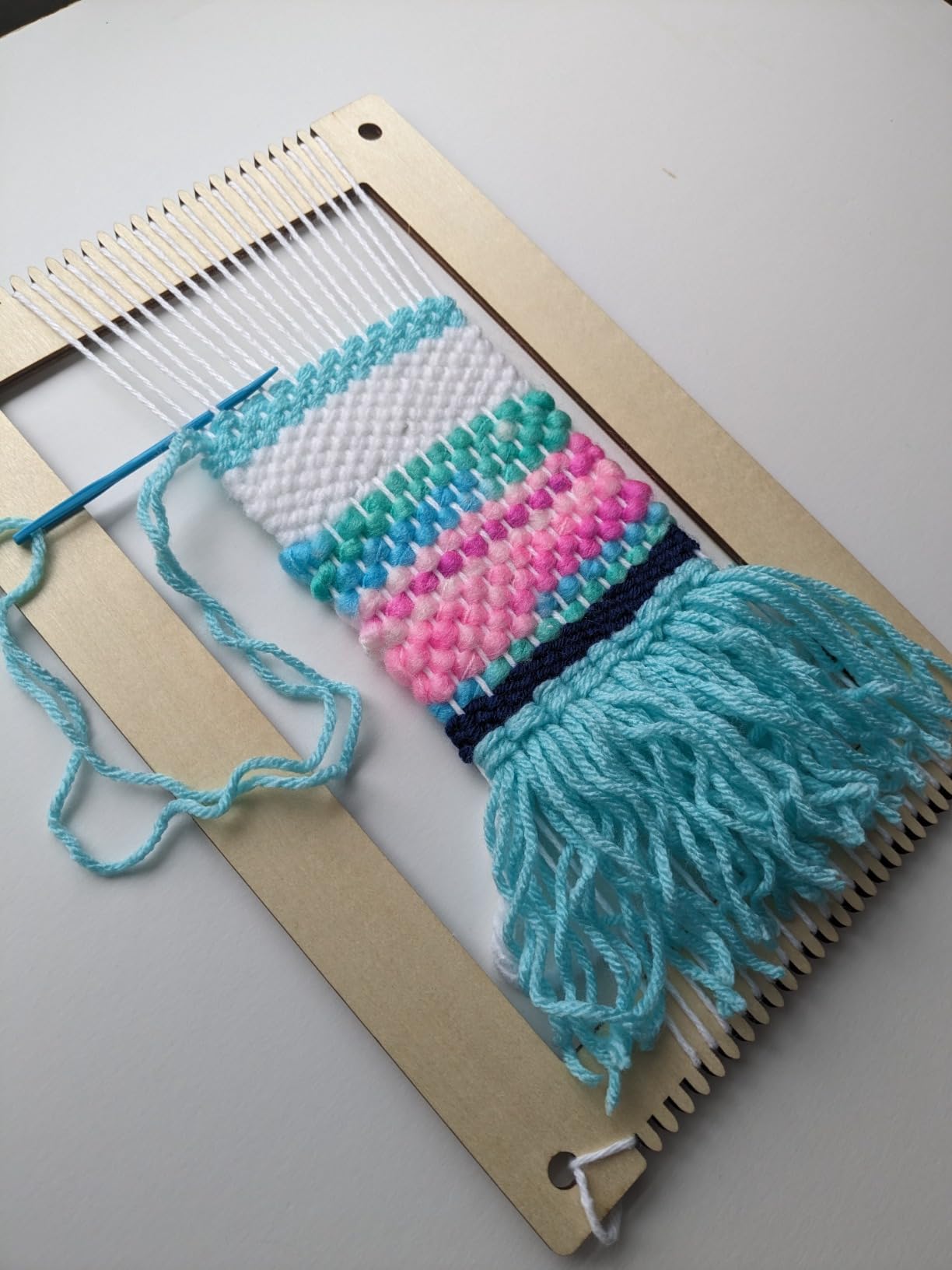 Hand U Journey Rectangle Weaving Loom Kit 7.9''x11.8'' and 5.3''x7.8'', 2 Set with Weaving Tools and 16 Pages Instruction Book - Size M customer photo 2