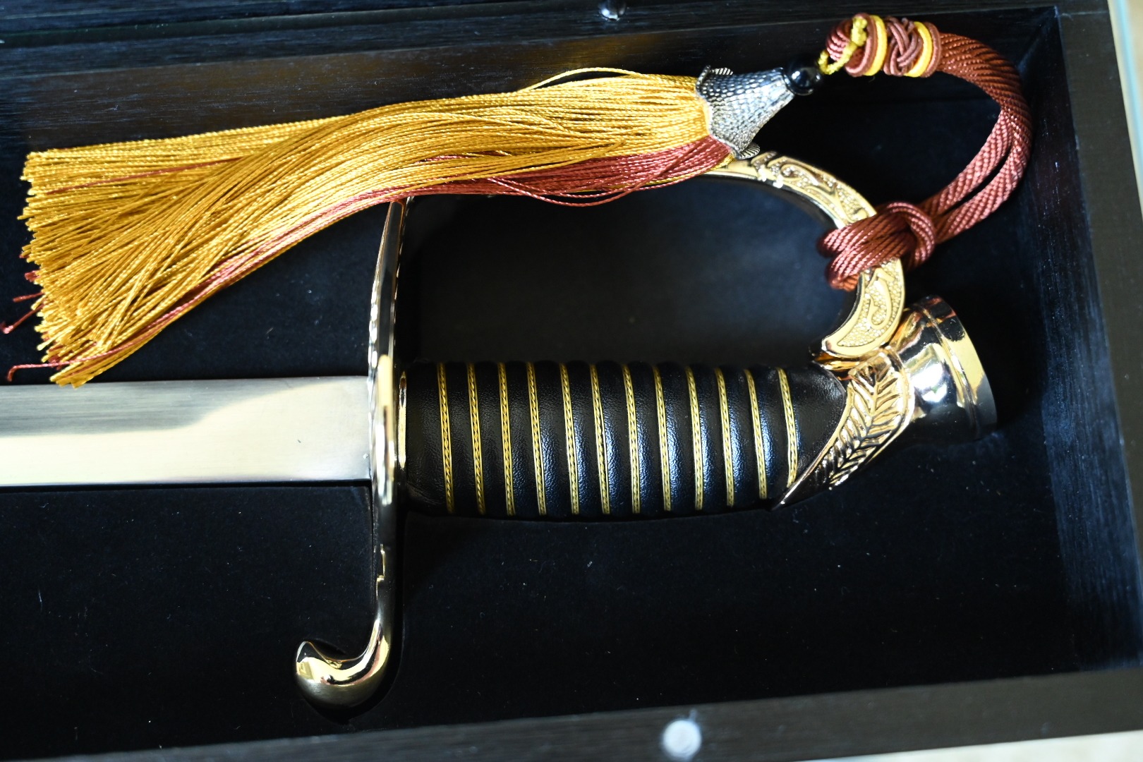 Resafy Champagne Saber with Golden Handle - Sparkling Wine Opener Champagne Knife Sword Sabre Opener With Gift Case for Wedding Party customer photo 2