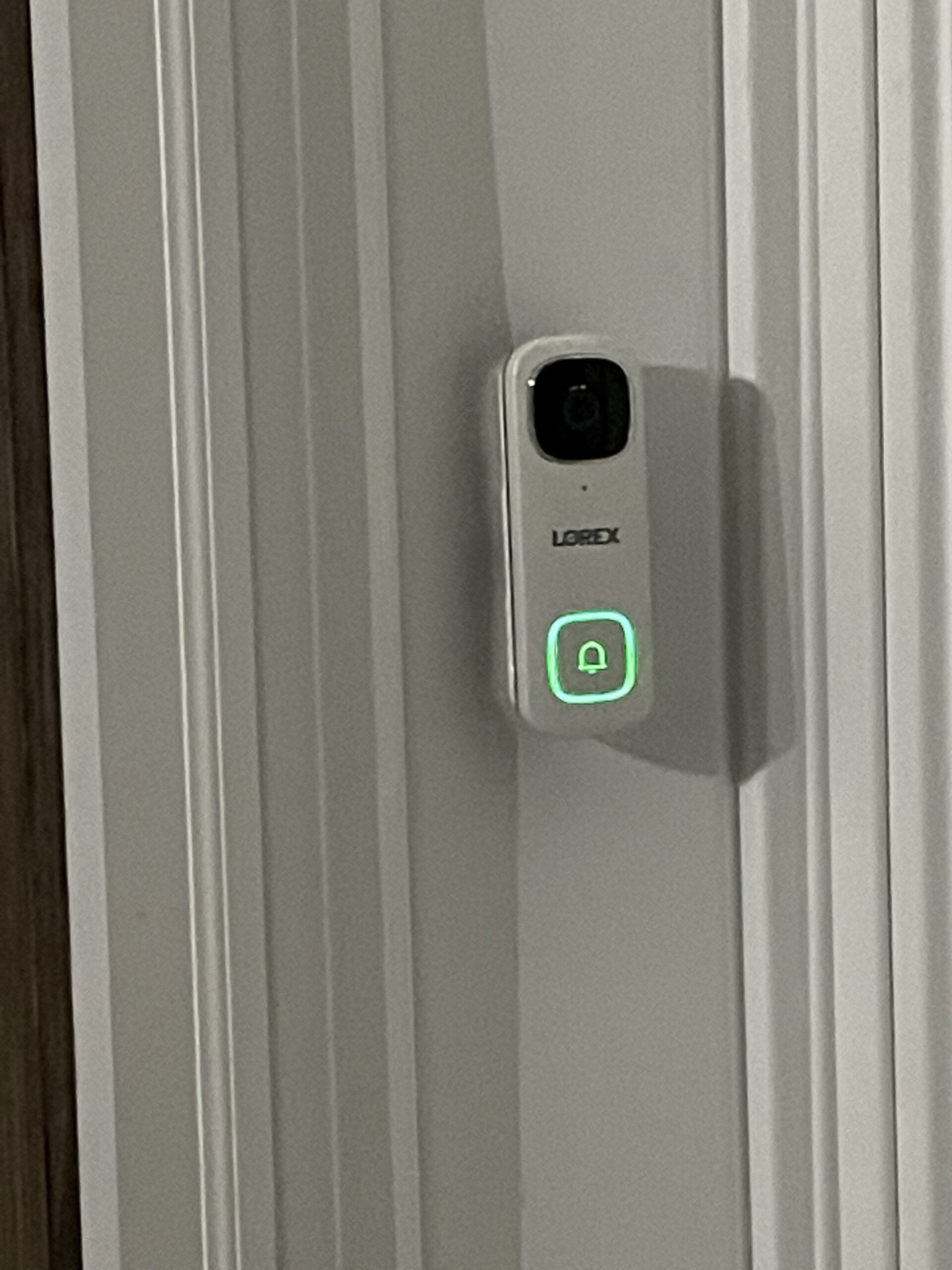 Lorex 2K Wired WiFi Smart Video Doorbell Camera w/No Subscription Fee - Smart Security Lighting, Night Vision, Motion Detection, Requires Existing Wiring (White) customer photo 2