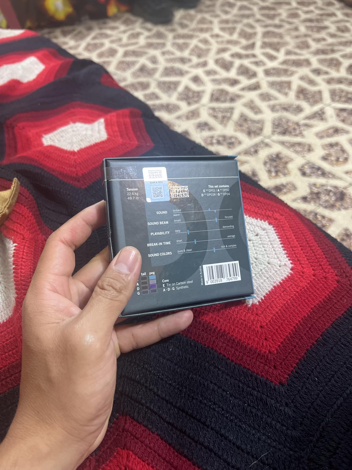 Thomastik Dominant Pro Violin Strings DP100, 4/4 Synthetic Core Set - Powerful, Balanced with Broad Sound Colors customer photo 2