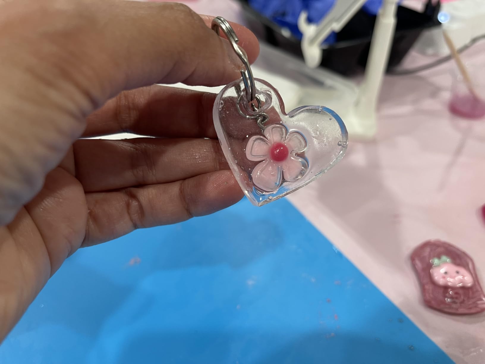 10 Pack Round Keychain Silicone Mold Flat Circle Resin Molds with Hole, Keychain Charms Epoxy Resin Molds Casting Molds for DIY Earrings, Keychain, Pet Tag, Jewelry Making, Crafts Making (2 inch) customer photo 1