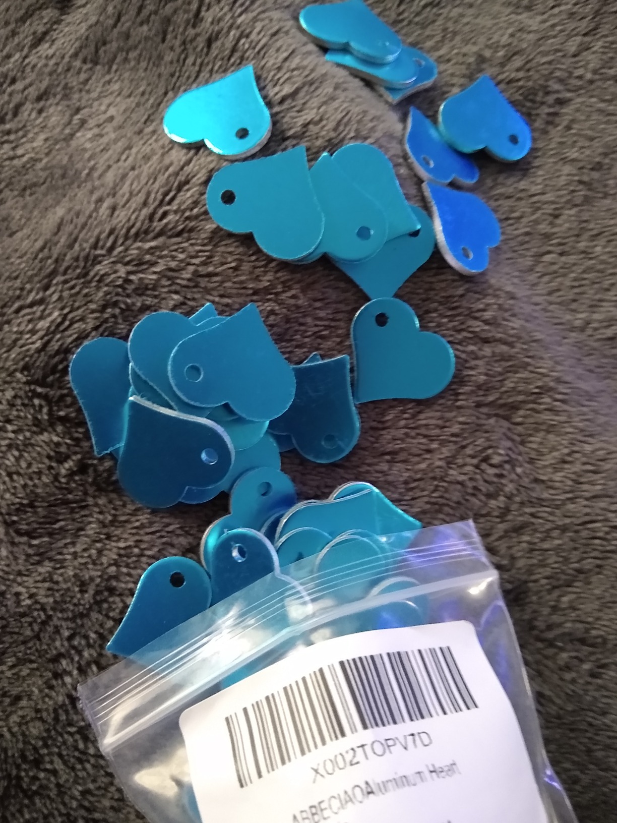 ABBECIAO 50Pack 3/4 inch Metal Stamping Heart Blanks, 0.06 Inch Thick Aluminum Love Tags for Necklace Bracelet Making W/Hole, Both Side Protective Films customer photo 2