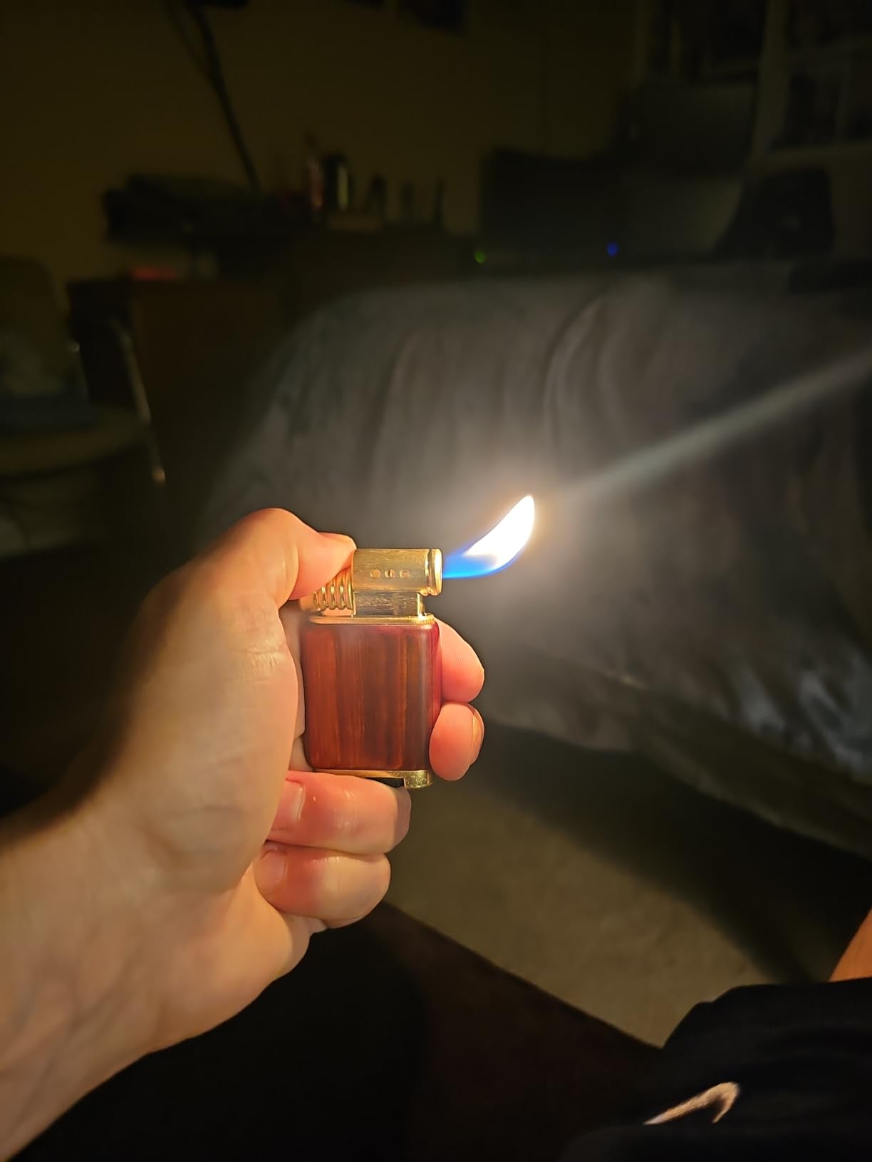 Yusud Vintage Trench Lighter, Cool Lighter Butane Refillable, Antique Flip Lighter, Retro Soft Flame Table Lighters, Unique Birthday Gift for Men Women customer photo 2