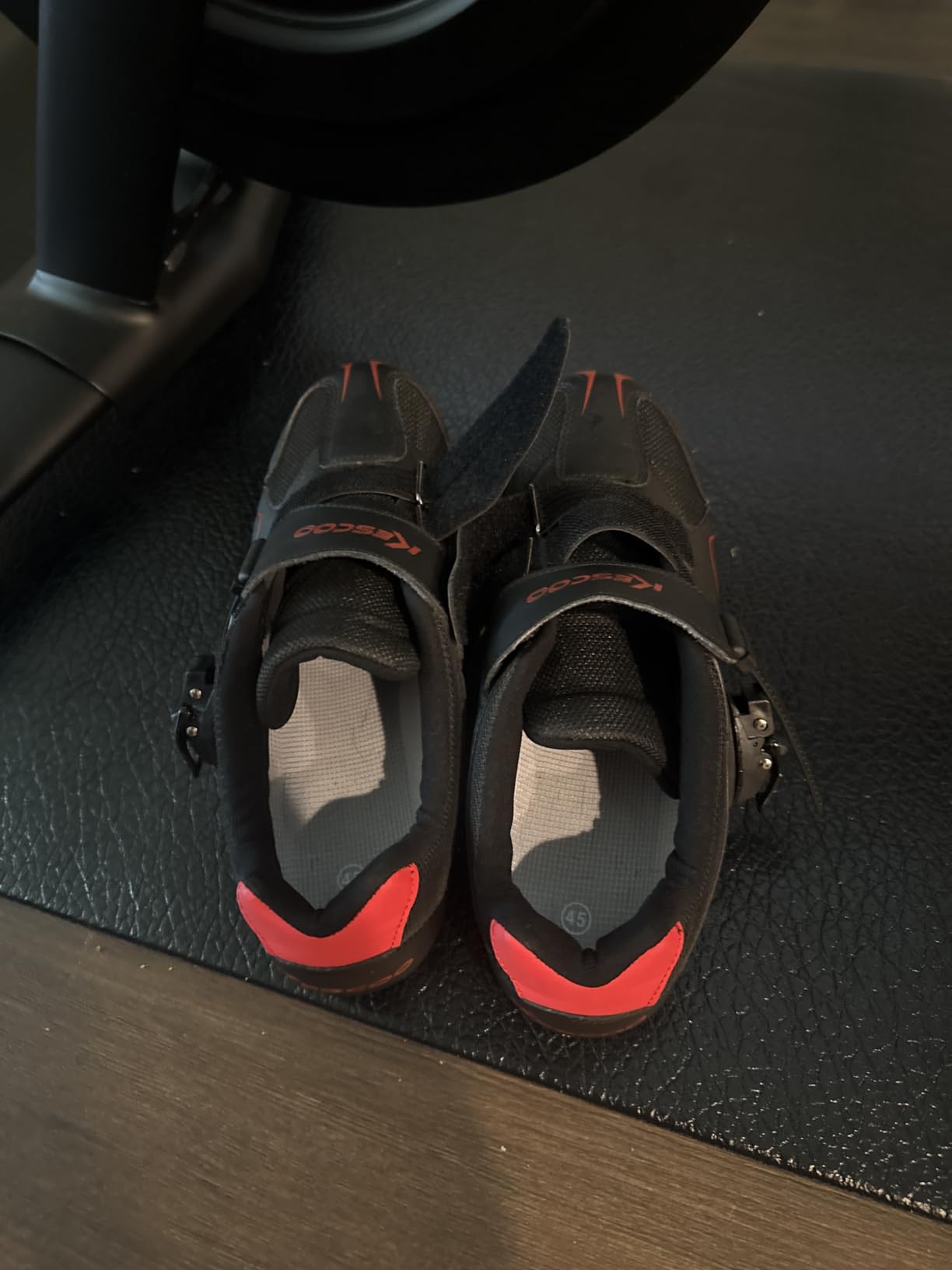 Unisex Cycling Shoes Compatible with Peloton Indoor Road Bike Riding Shoes for Men and Women Delta Cleats Clip Outdoor Pedal customer photo 1