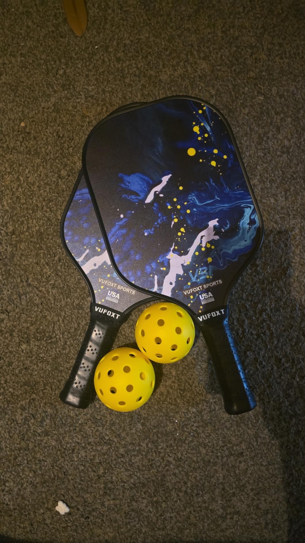Pickleball Paddles Set of 2/4, USAPA Approved Carbon Fiber Surface Pickle Ball Set - 14mm PP Honeycomb Core of Lightweight Pickleball Rackets -Suitable for Beginners' Training and Game（Blue） customer photo 1
