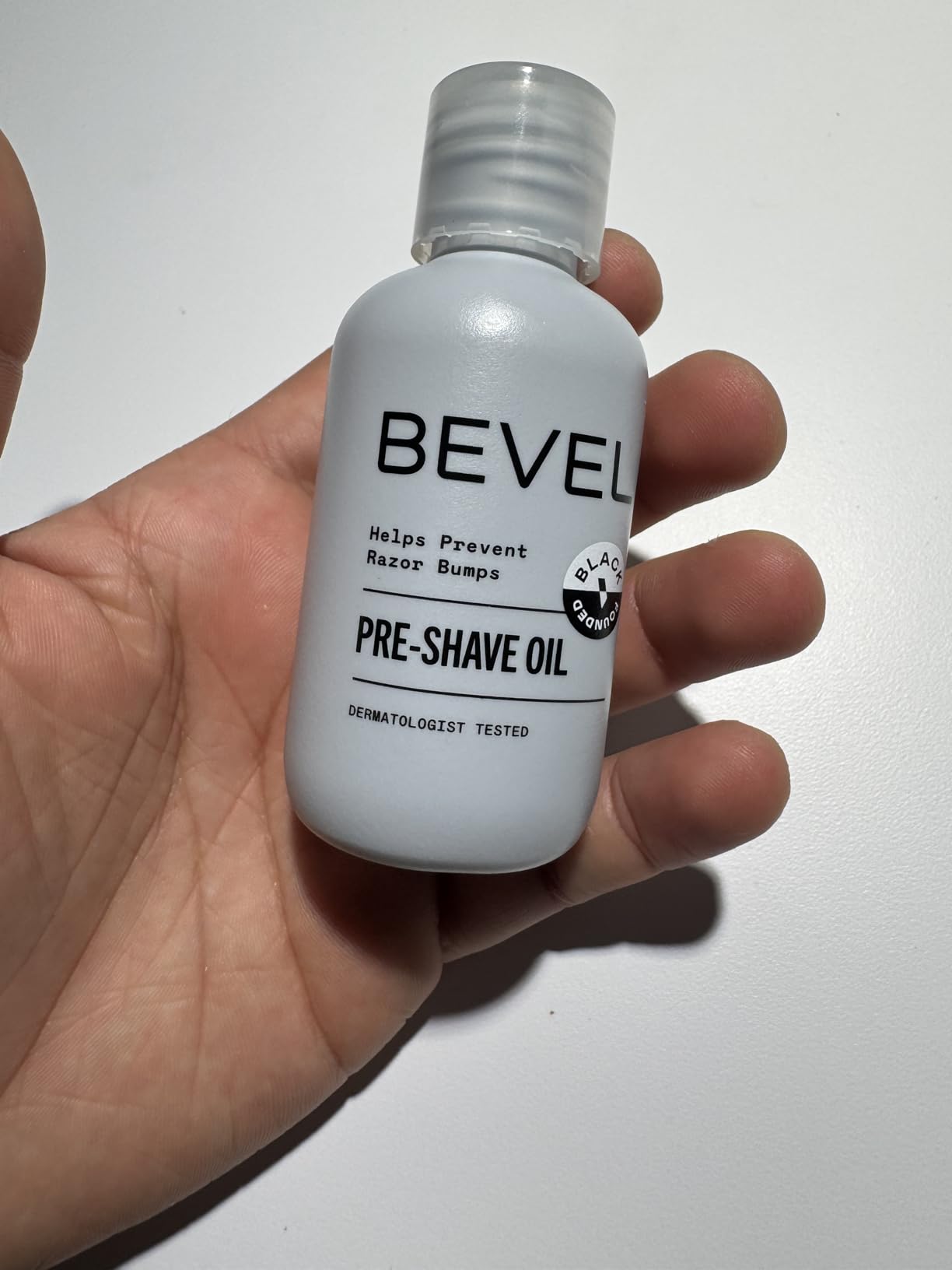 Bevel Pre Shave Oil for Men with Castor Oil, Olive Oil and Tea Tree Oil, Helps Soften Hair and Protect Skin from Irritation and Razor Burn, 2 Fl Oz customer photo 1