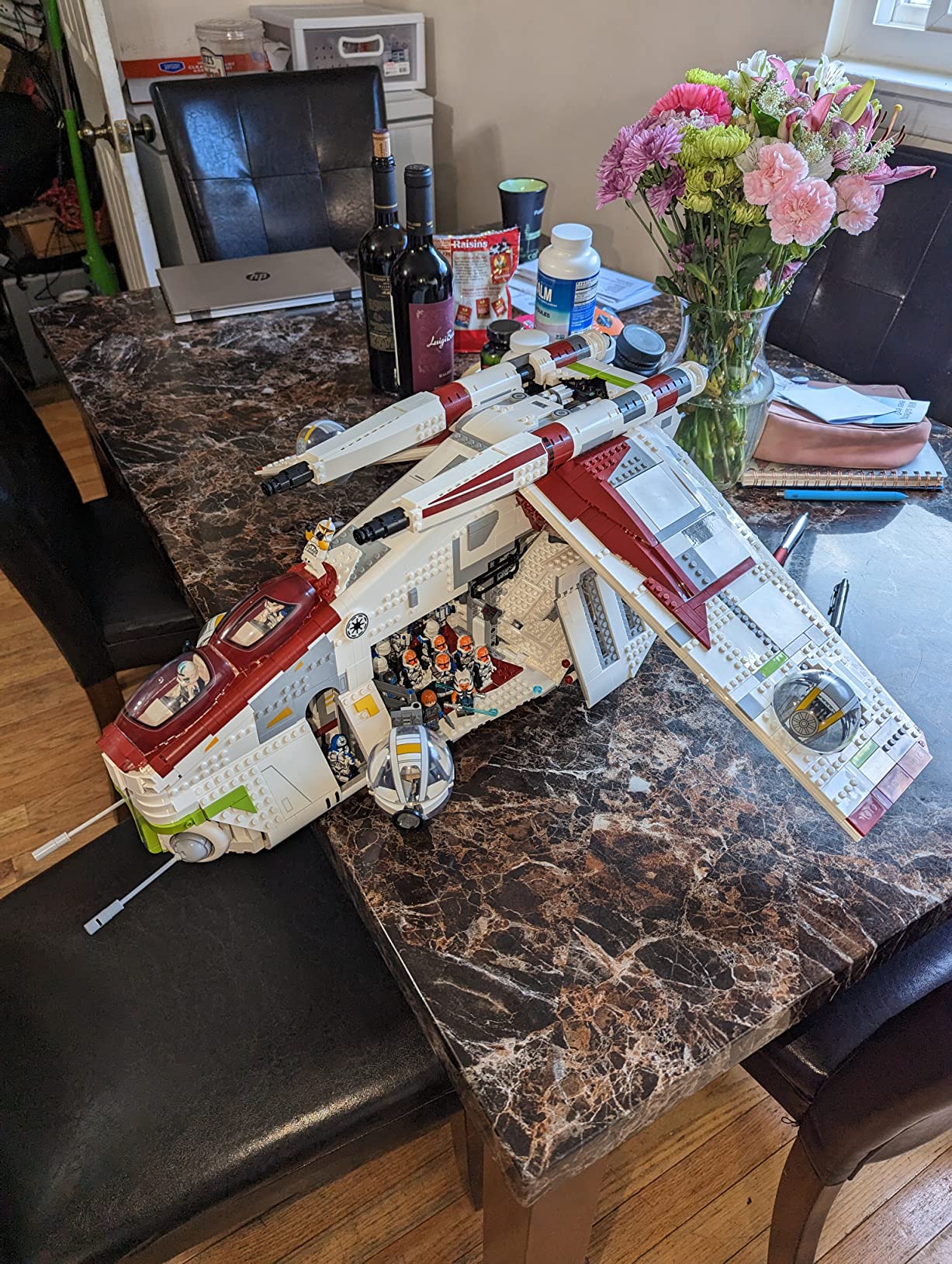 Lego Star Wars Republic Gunship 75309 UCS Display Model Kit for Adults to Build, Ultimate Collector Series, Office or Home Decor Gift Idea customer photo 2