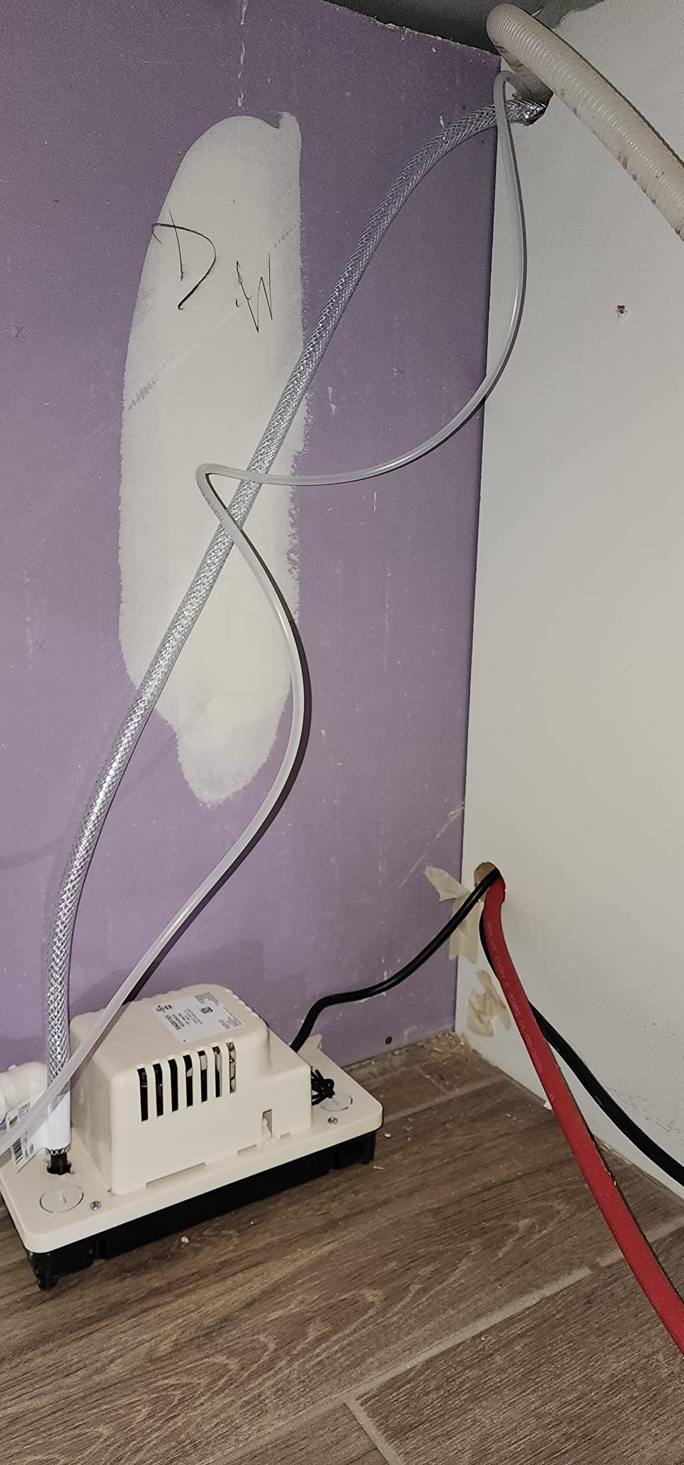 Little Giant VCCA-20ULS 115-Volt, 60 Hz, 1/30 HP, 80 GPH Low-Profile Automatic Condensate Removal Pump with Safety Switch, White/Black, 554201101 customer photo 1