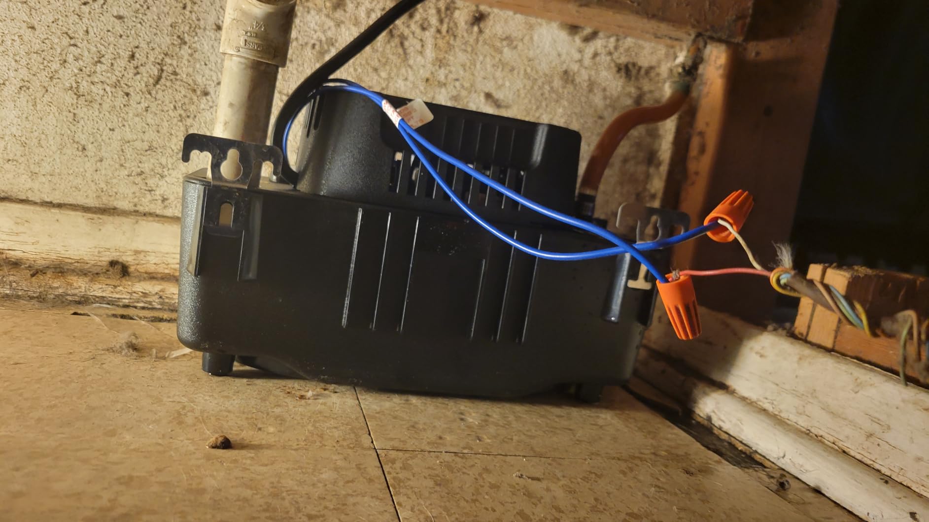 Beacon BK171UL Condensate Pump with Safety Switch, 115V, 17 ft Max Lift, 112 GPH, Automatic On/Off Operation, Black customer photo 2