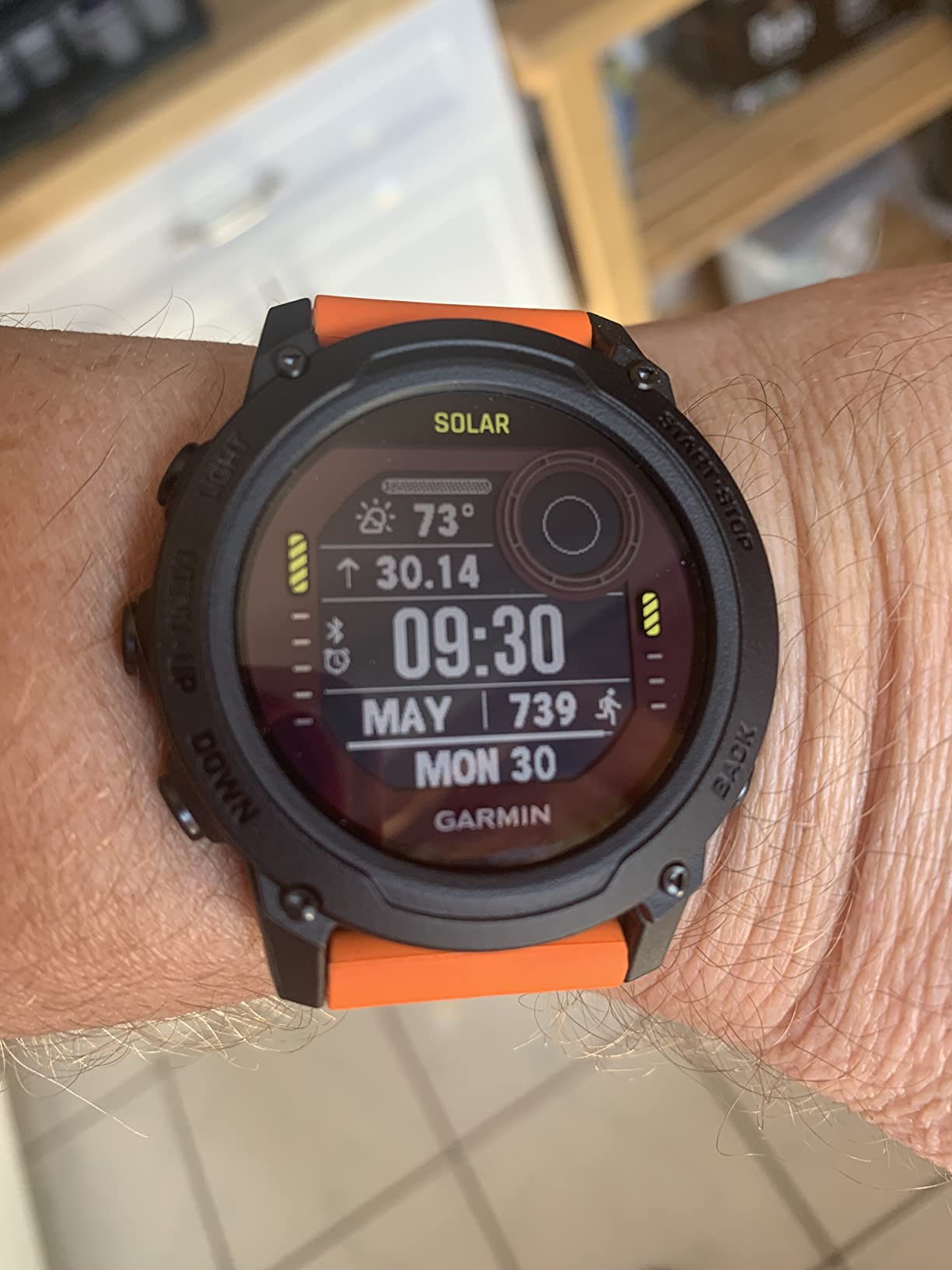 Garmin Descent G1 Solar, Rugged Dive Computer with Solar Charging Capabilities customer photo 1