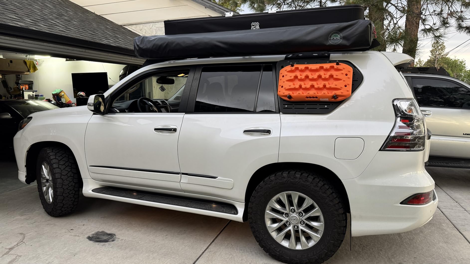 ALL-TOP Short Recovery Traction Boards, Off Road Bendable Tire Friction Tracks for Sand Mud Snow, 2PCS & Mounting Kit (3rd Gen, Orange) customer photo 2